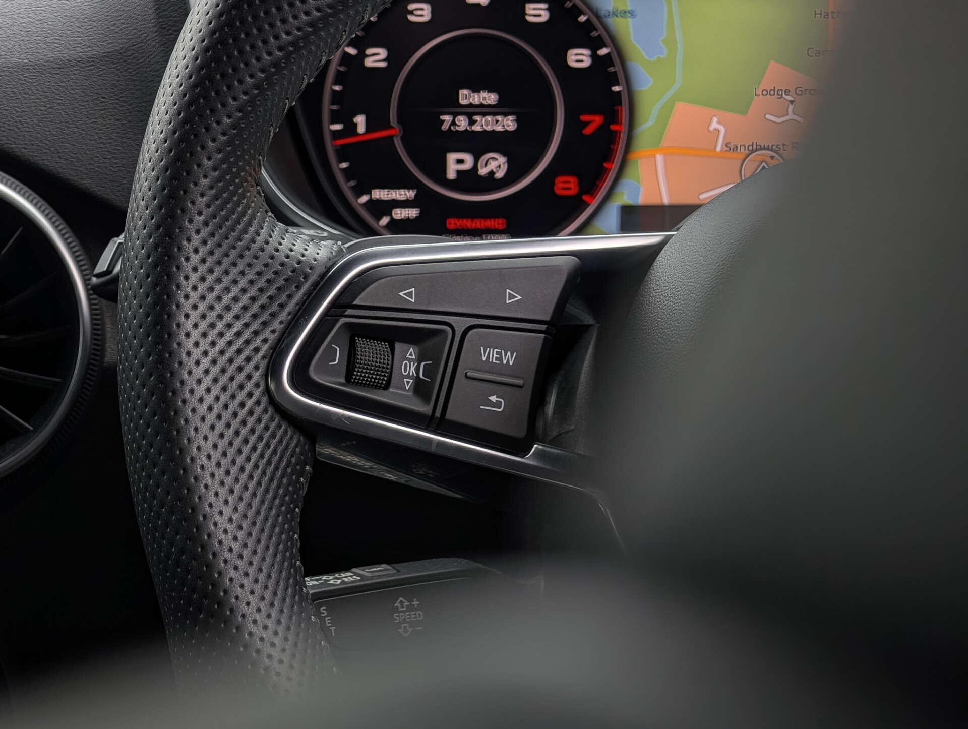 Audi TT view 31