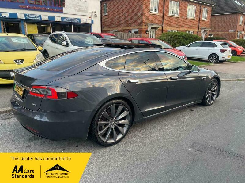 2016 Tesla Model S image 20