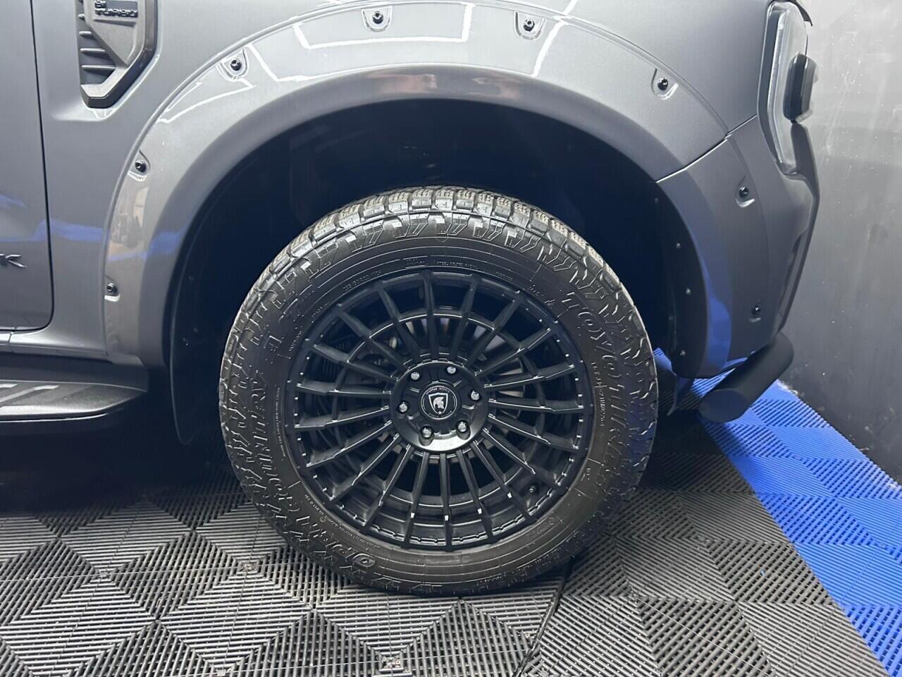 Ford Ranger view 42