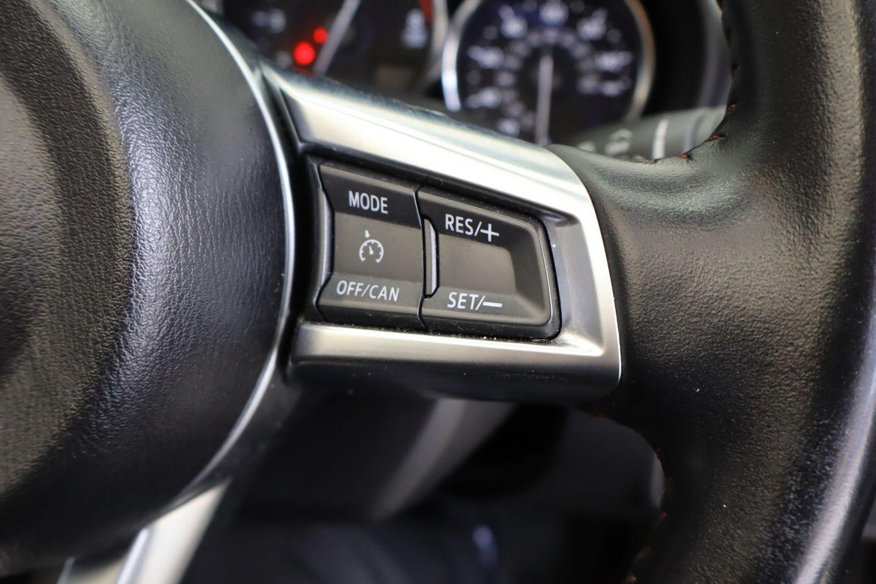 Mazda MX-5 view 12