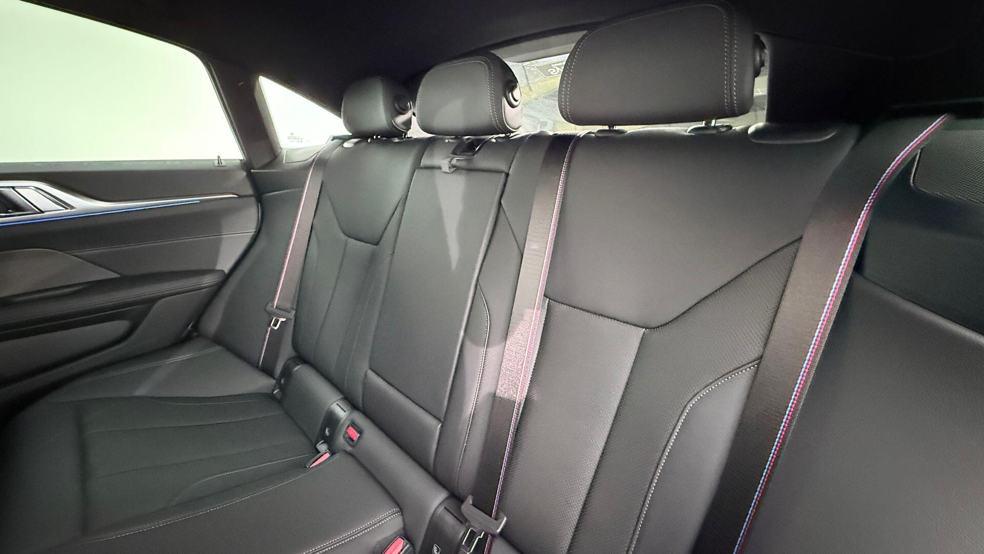BMW I4 view 12