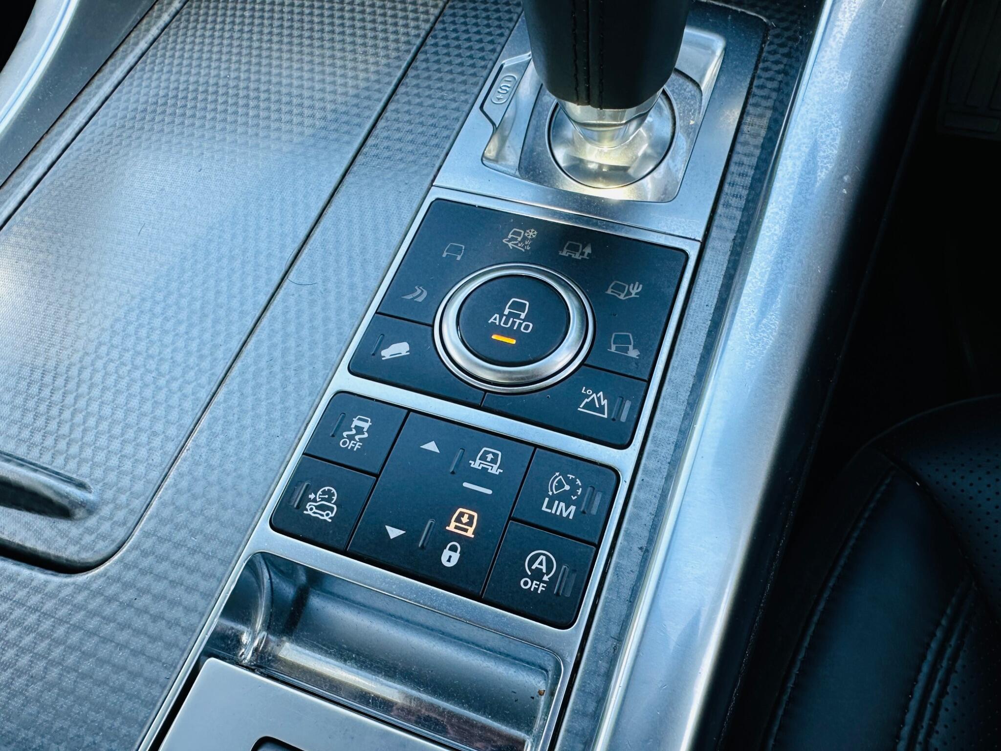Land Rover Range Rover Sport view 39