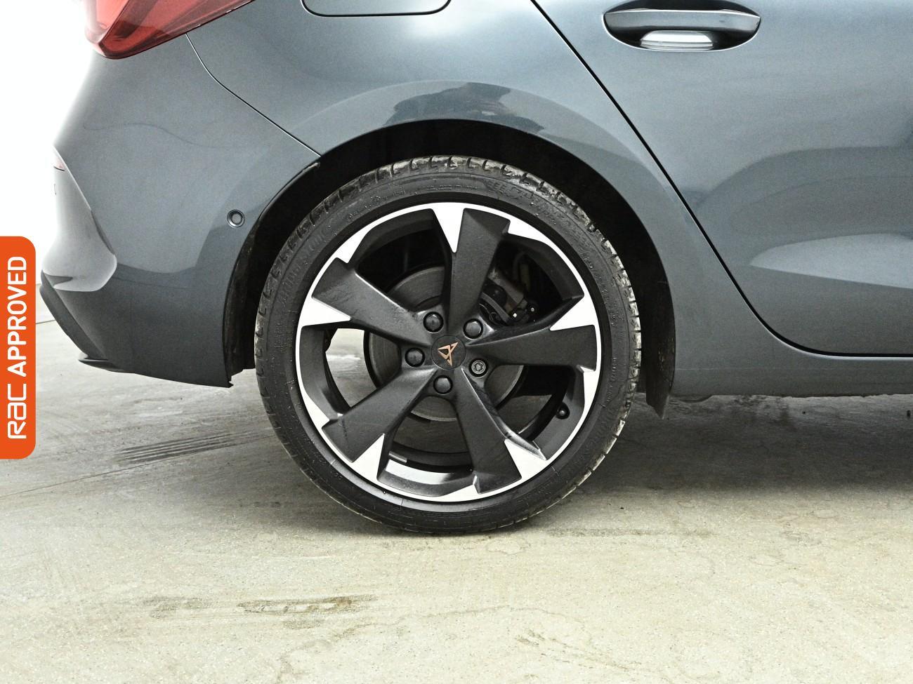 Cupra Leon view 28