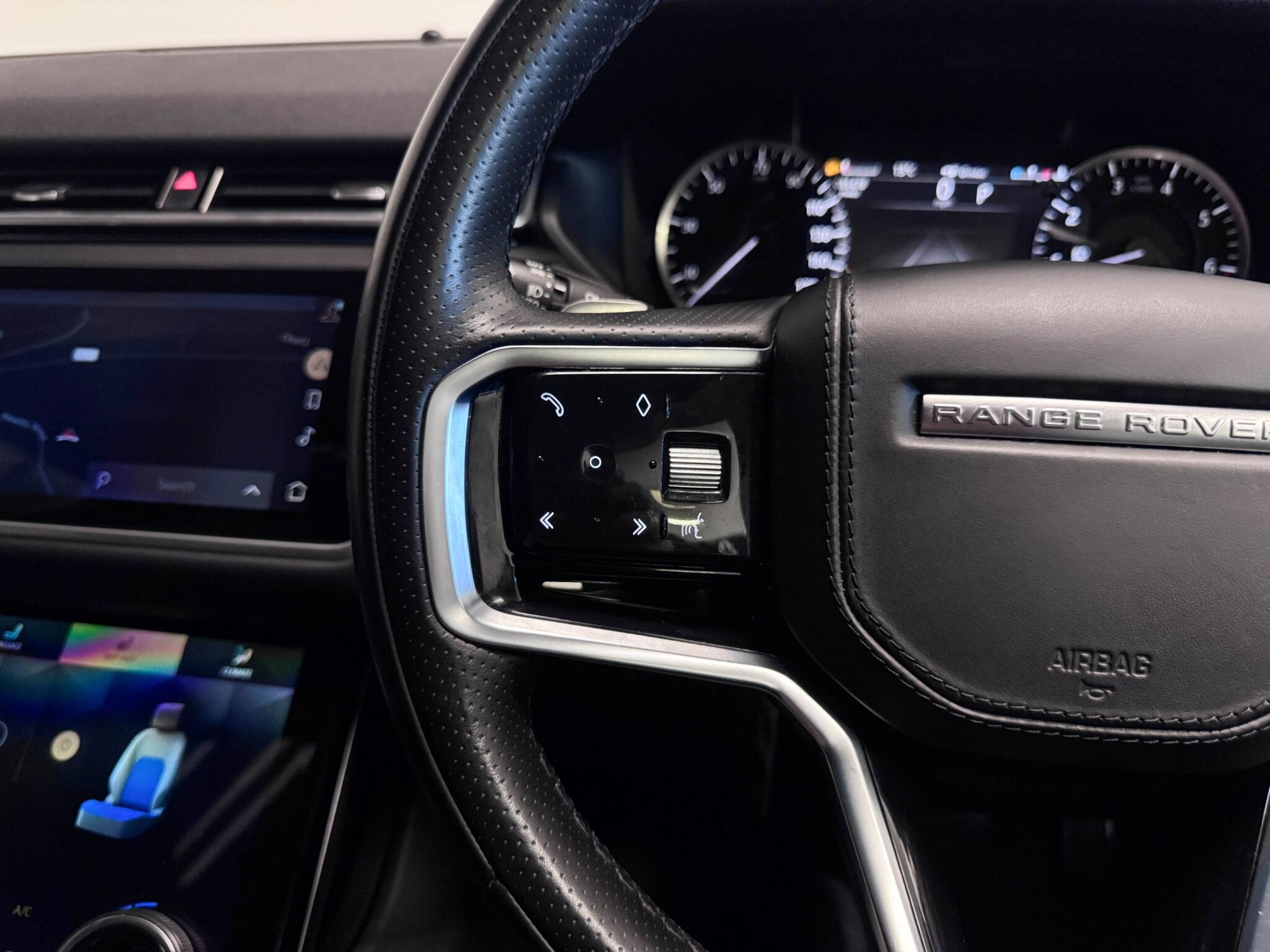 Land Rover Range Rover Velar view 12