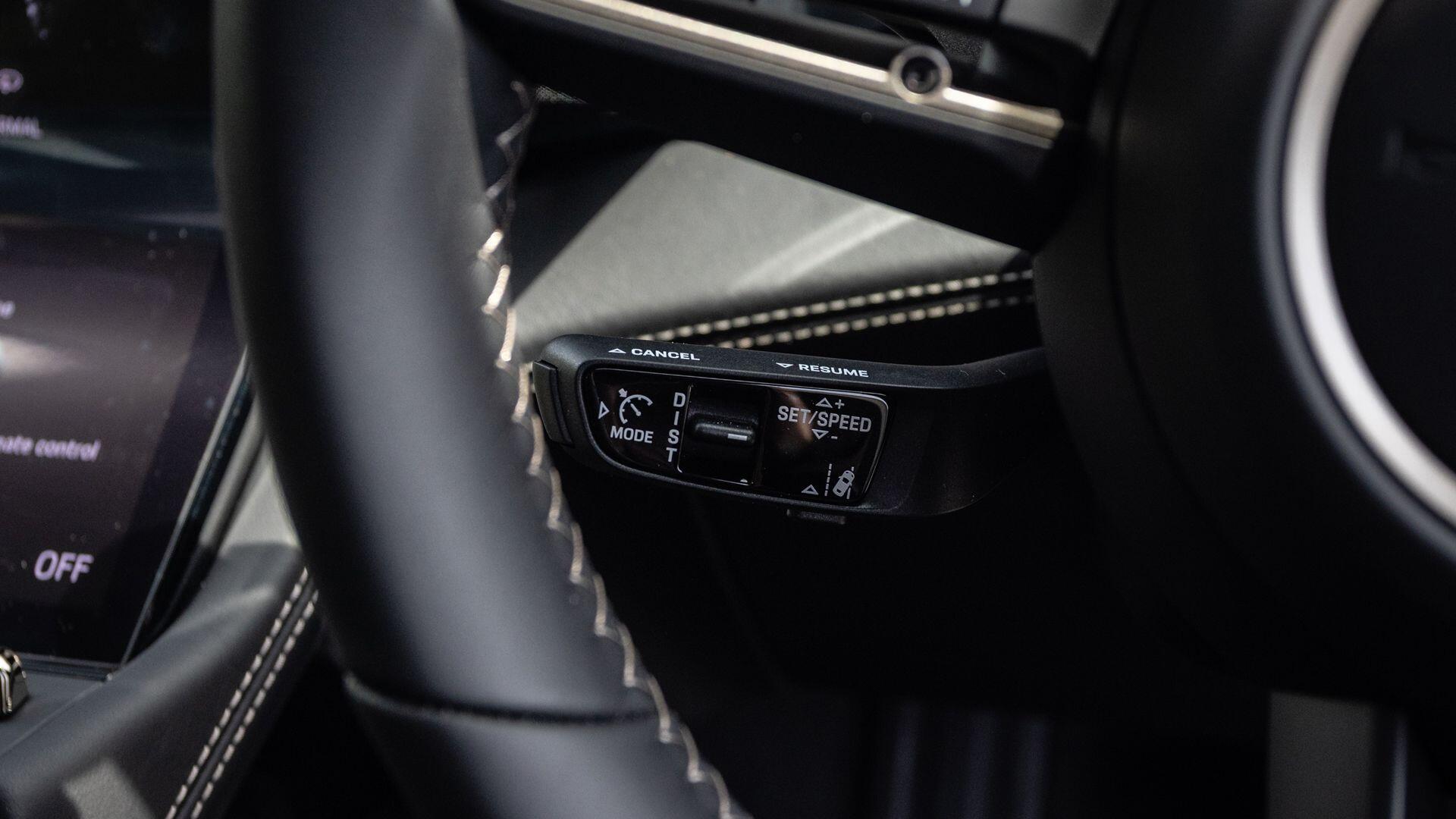 Porsche Cayenne view 15