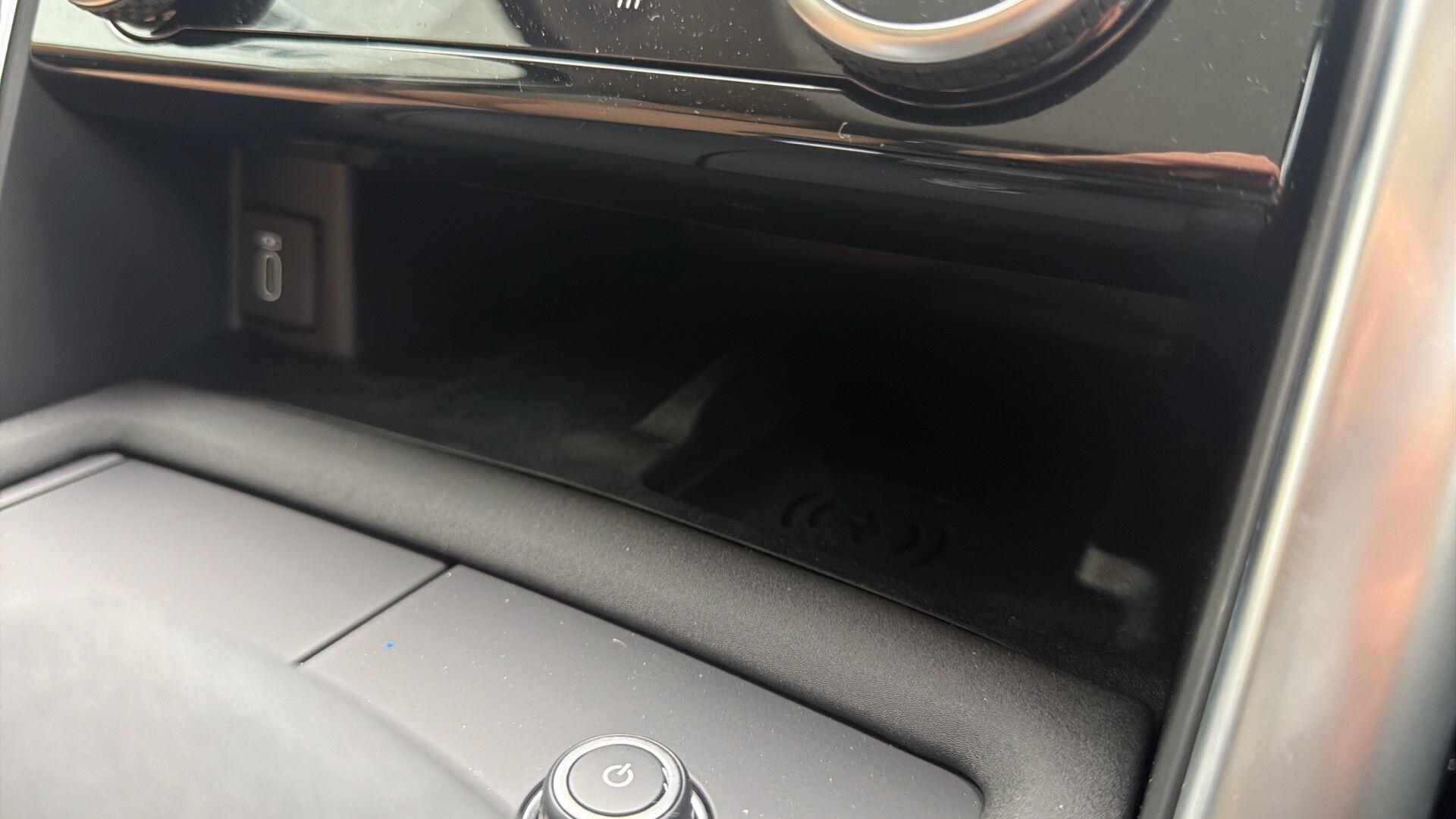 Land Rover Discovery view 37