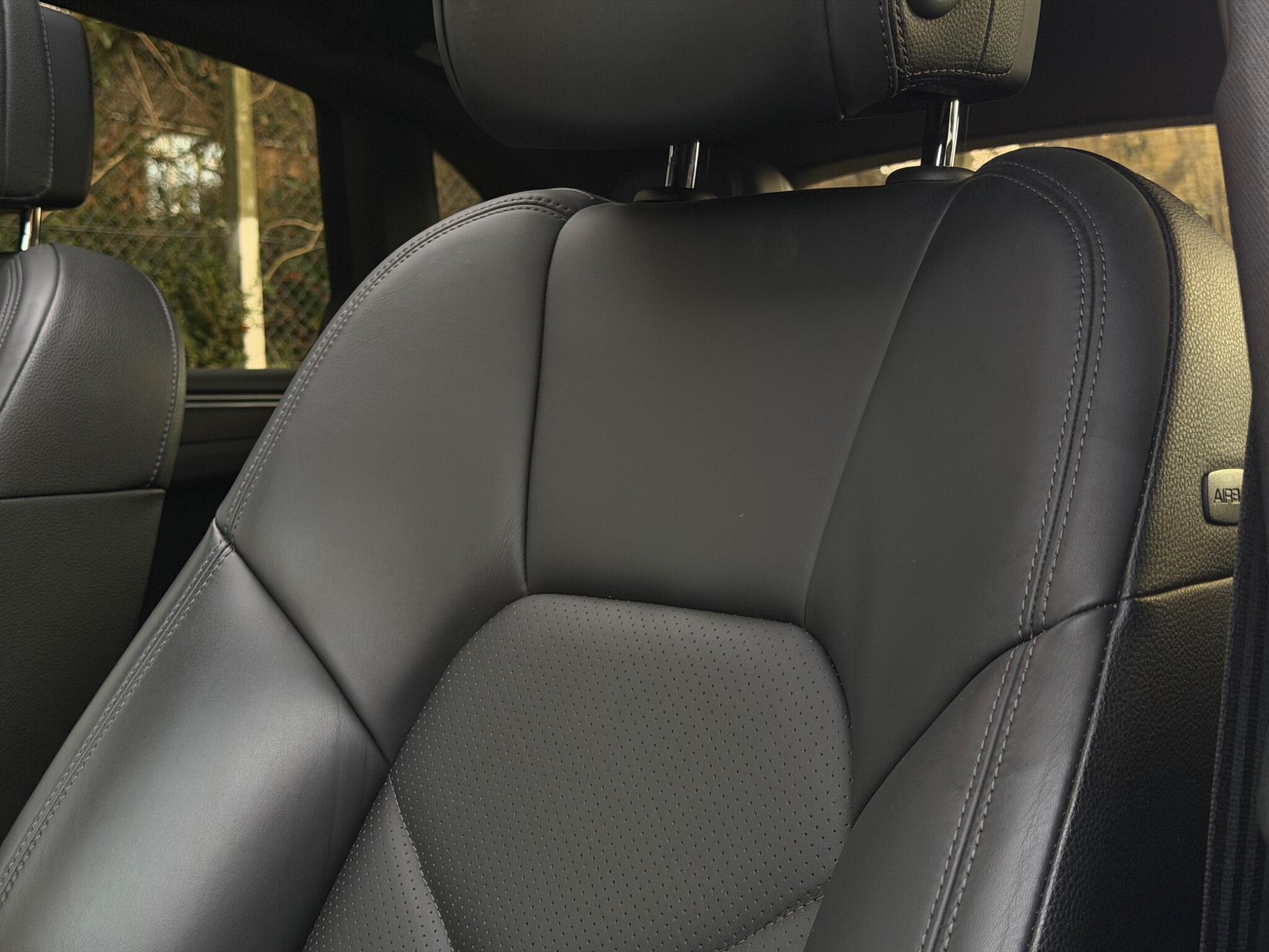 Porsche Macan view 50