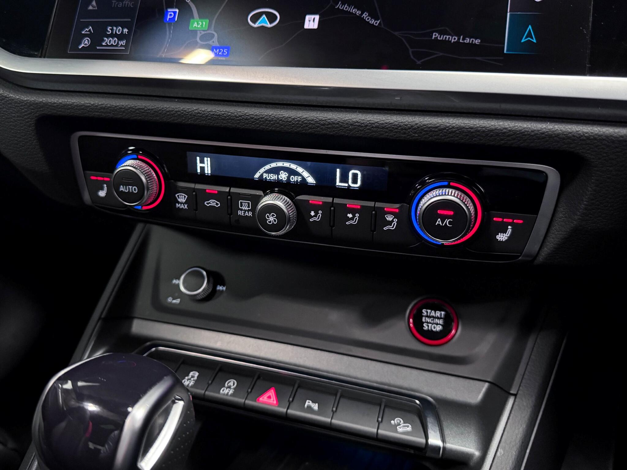 Audi RS Q3 view 34