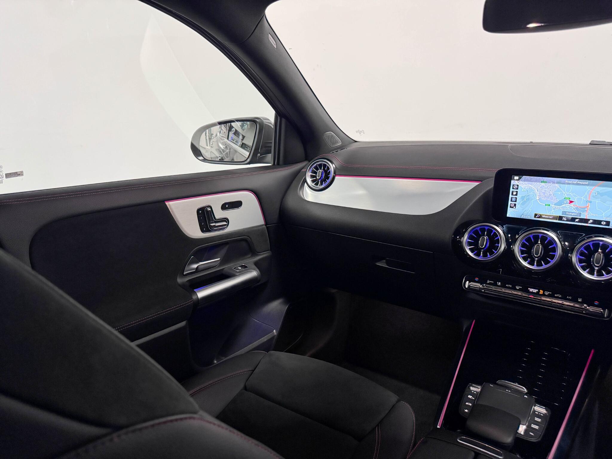 Mercedes-Benz Eqa view 31
