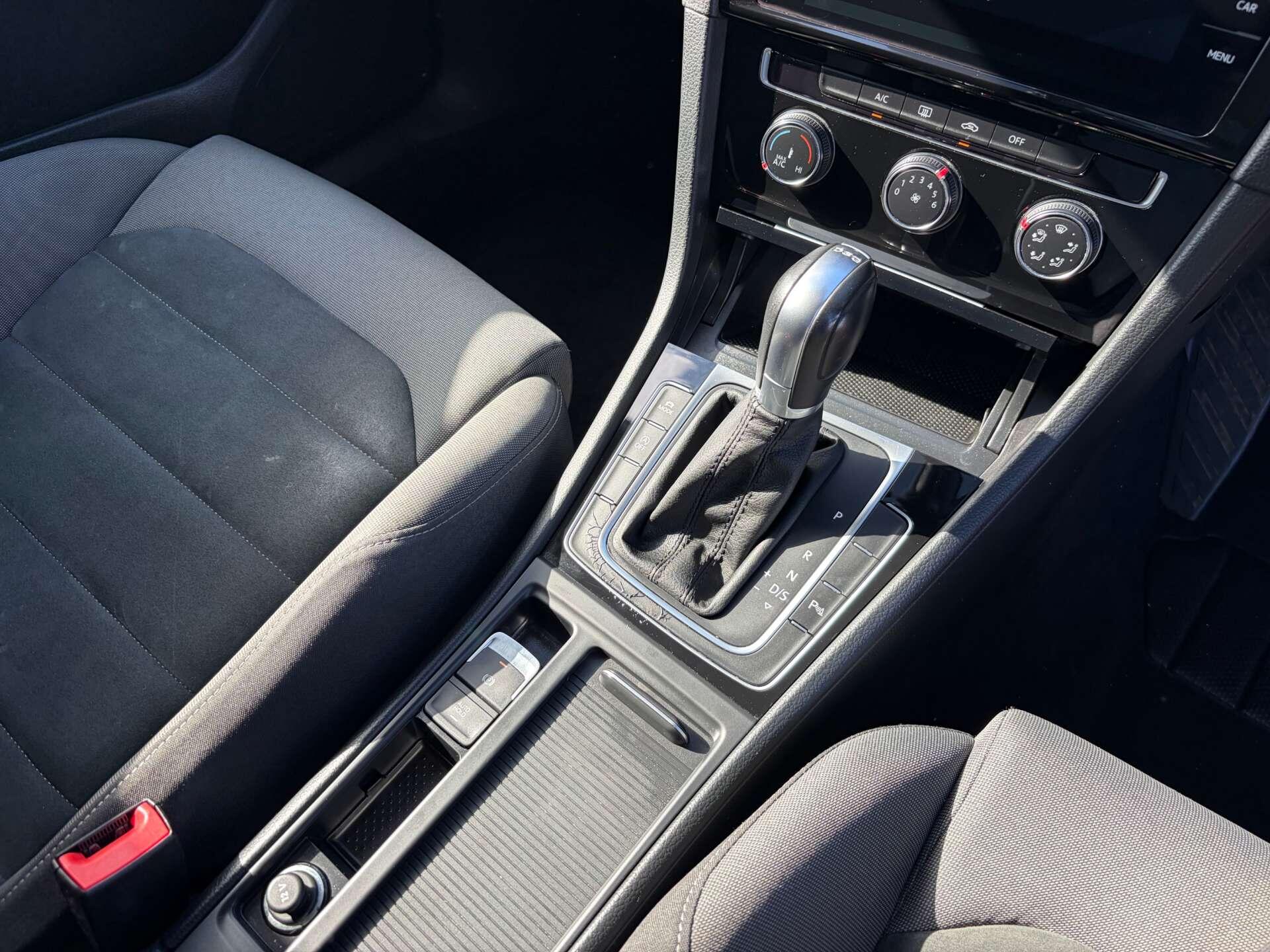 Volkswagen Golf view 39