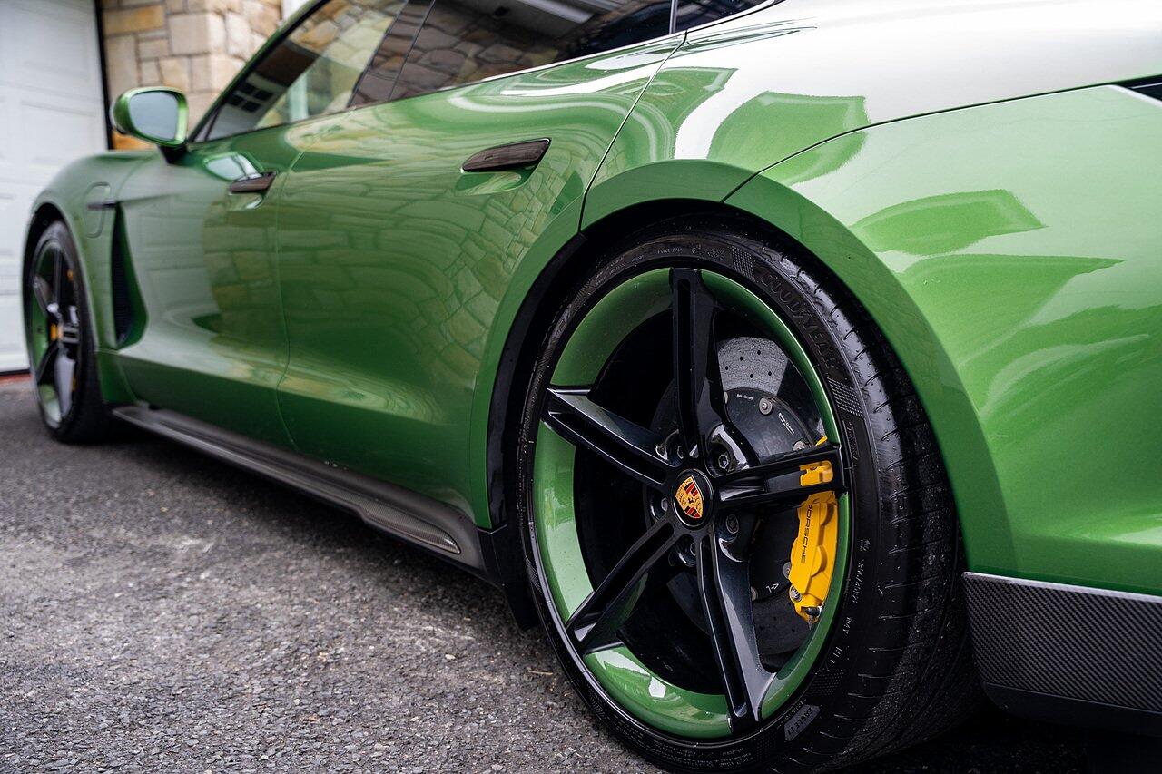 Porsche Taycan view 13
