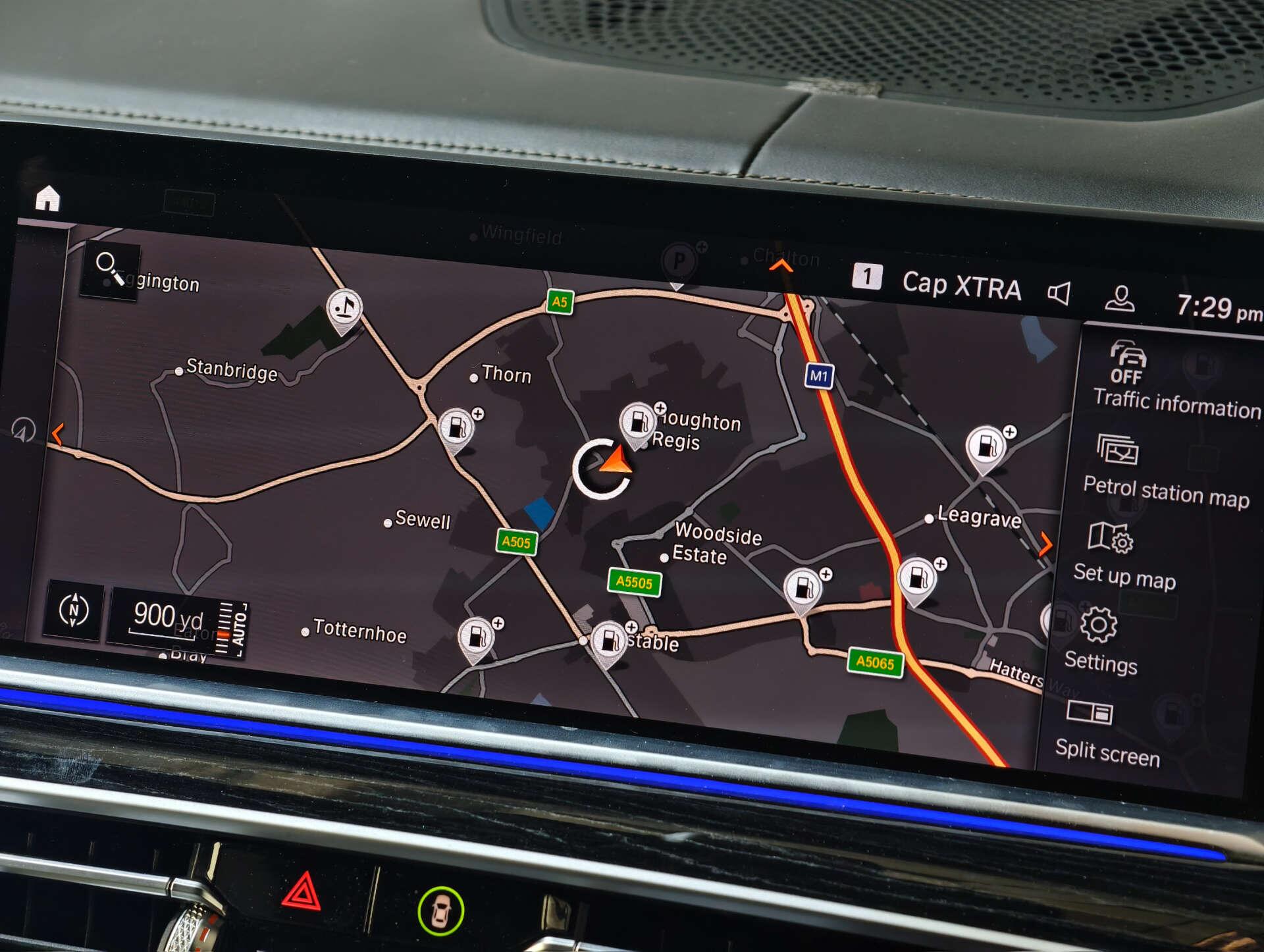 BMW X7 view 47