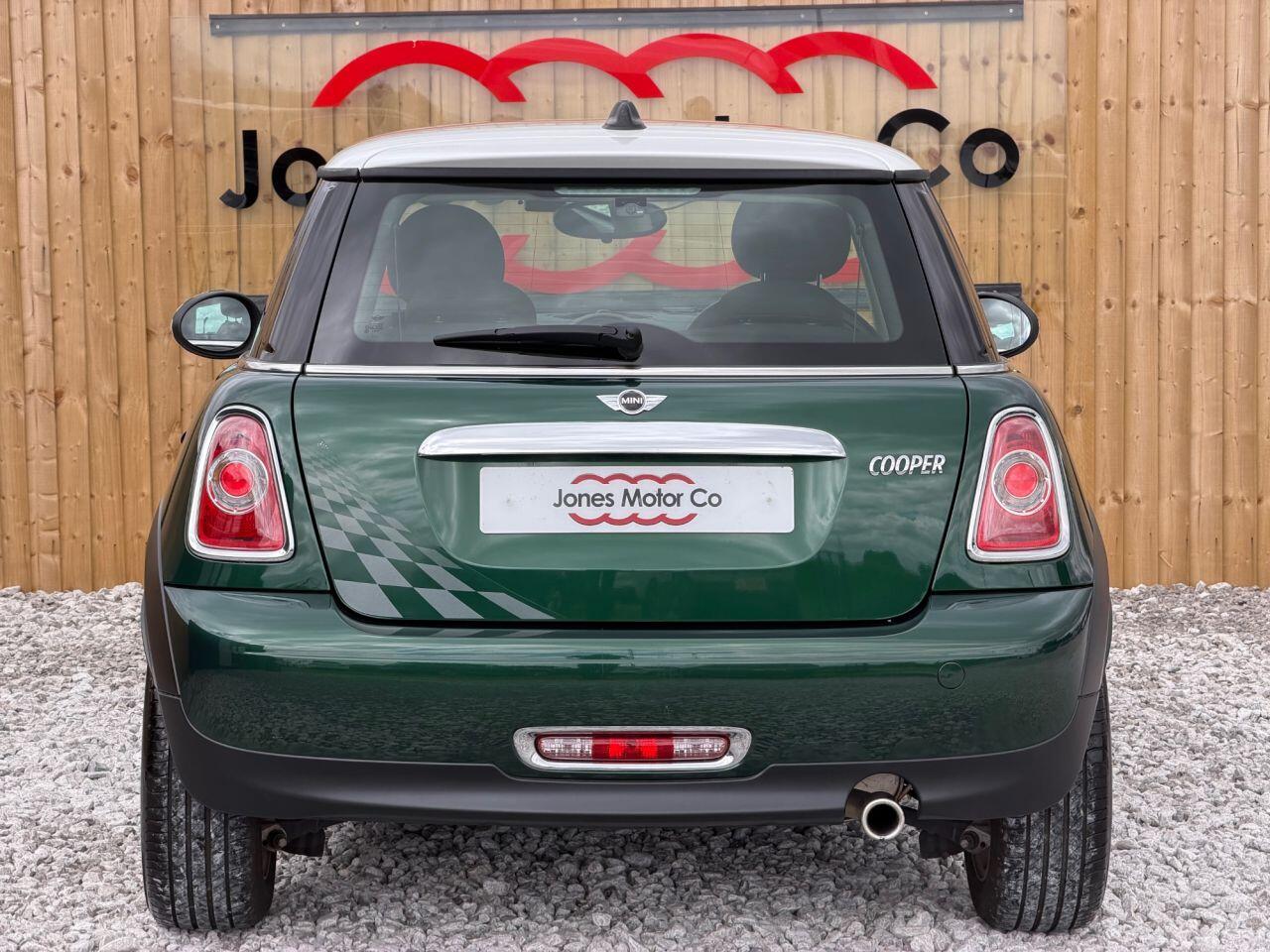 Mini Hatch view 7
