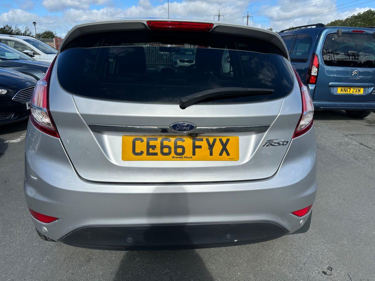 Ford Fiesta view 21