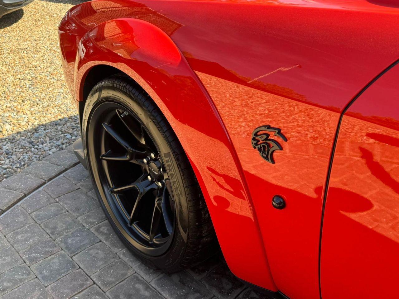 Dodge Challenger view 24