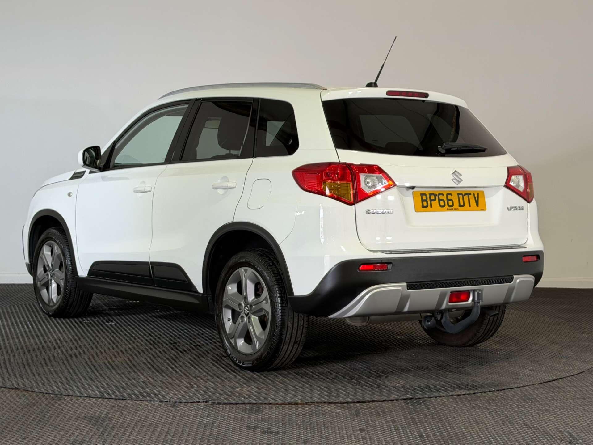 Suzuki Vitara view 5