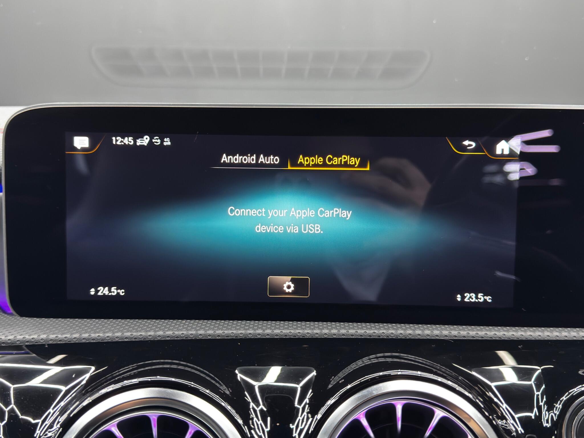 Mercedes-Benz CLA view 37
