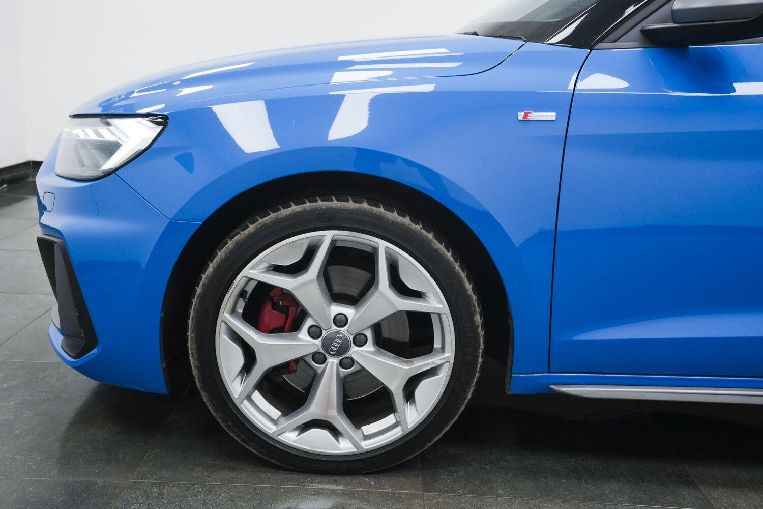 Audi A1 view 5