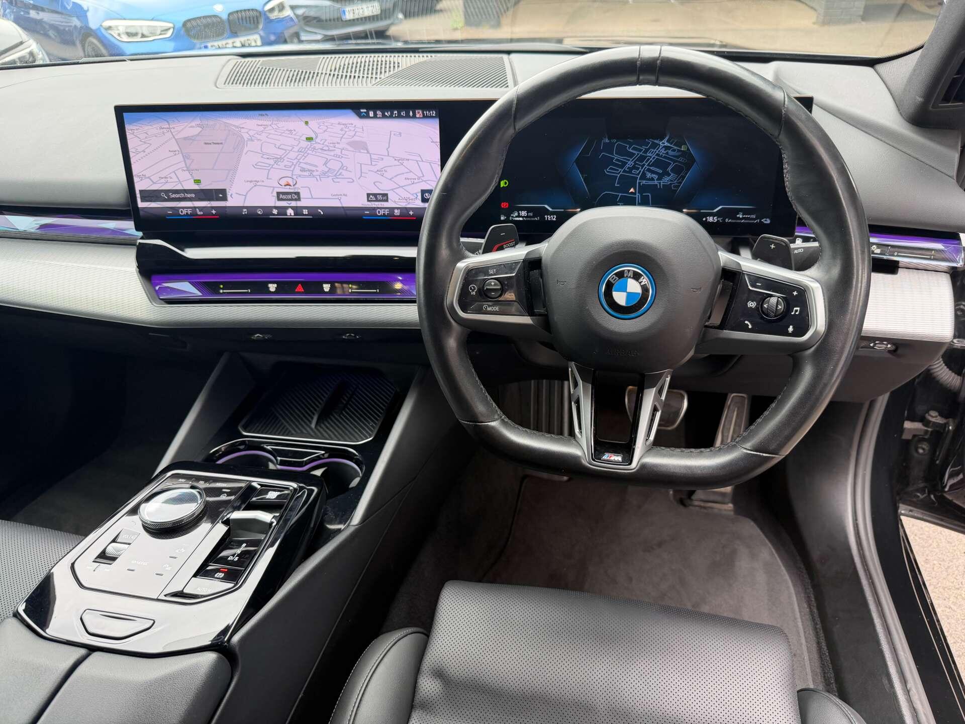 BMW 5 Series view 3