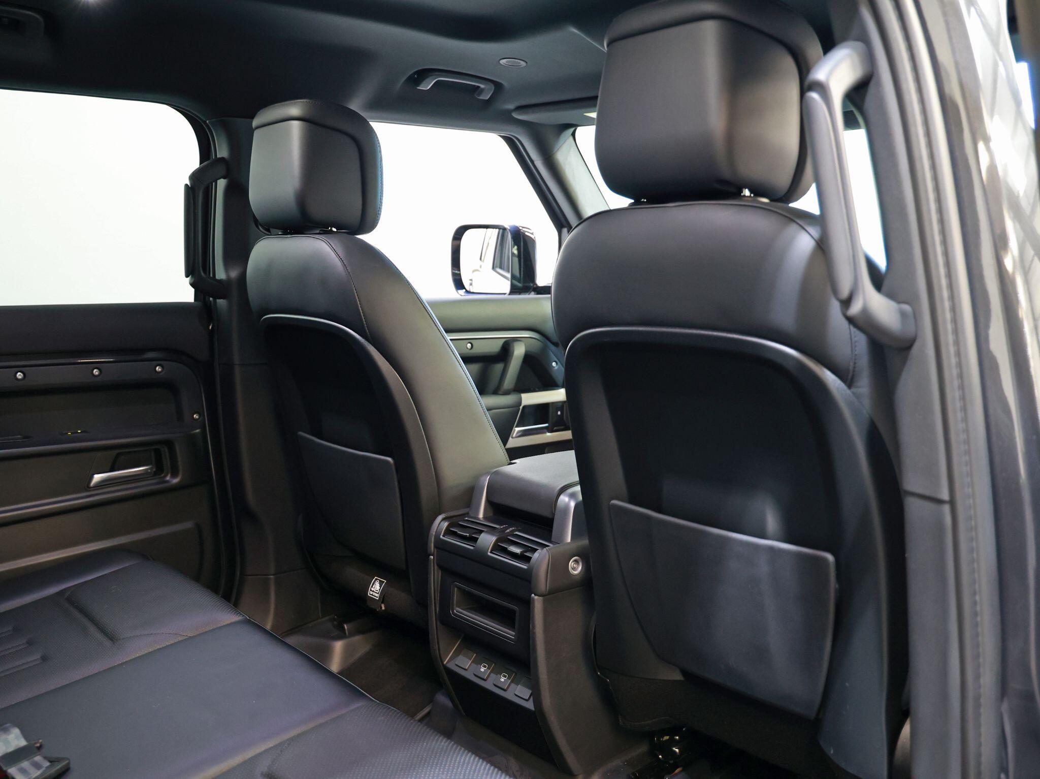 Land Rover Defender view 34