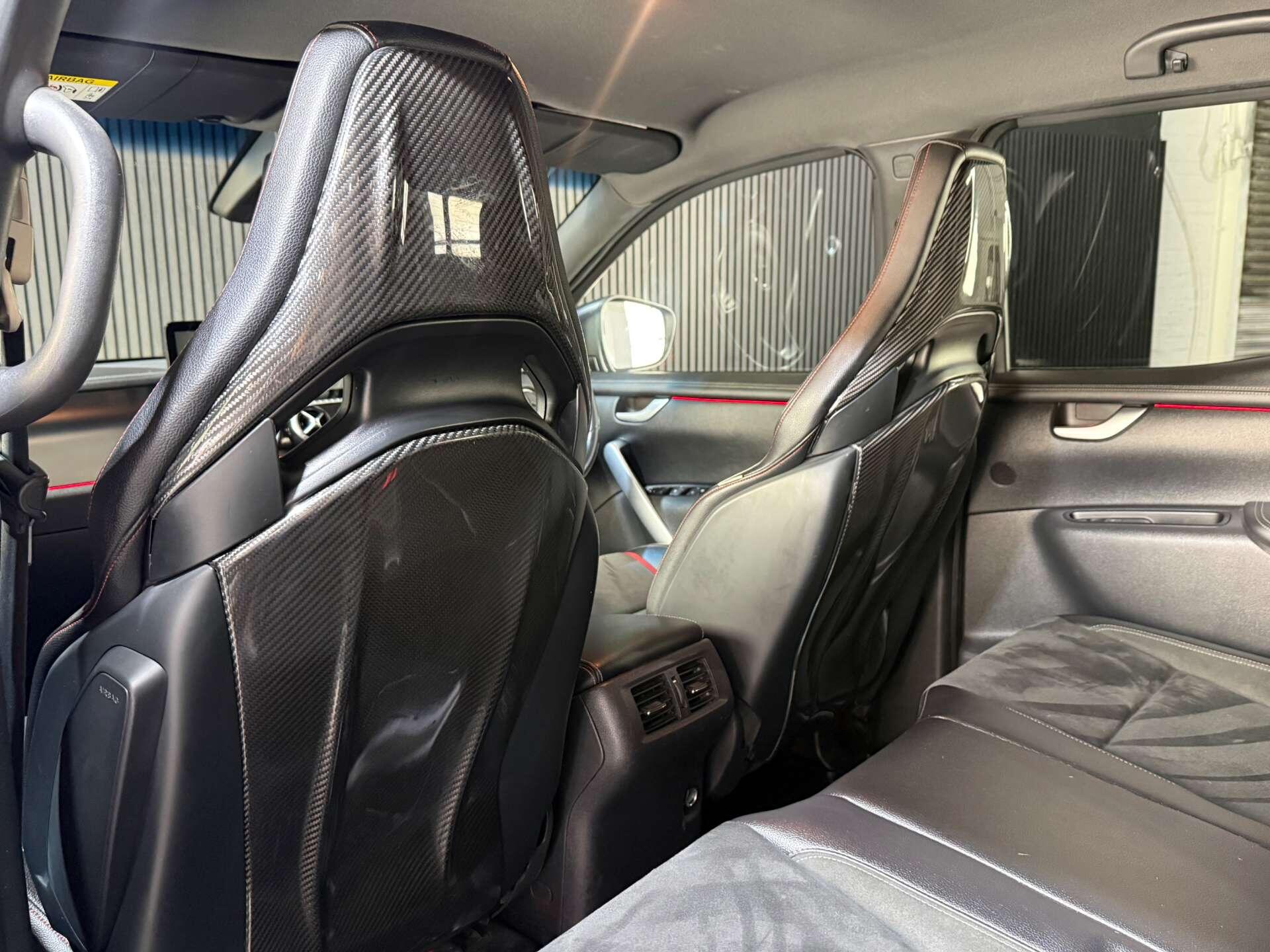 Mercedes-Benz X Class view 19