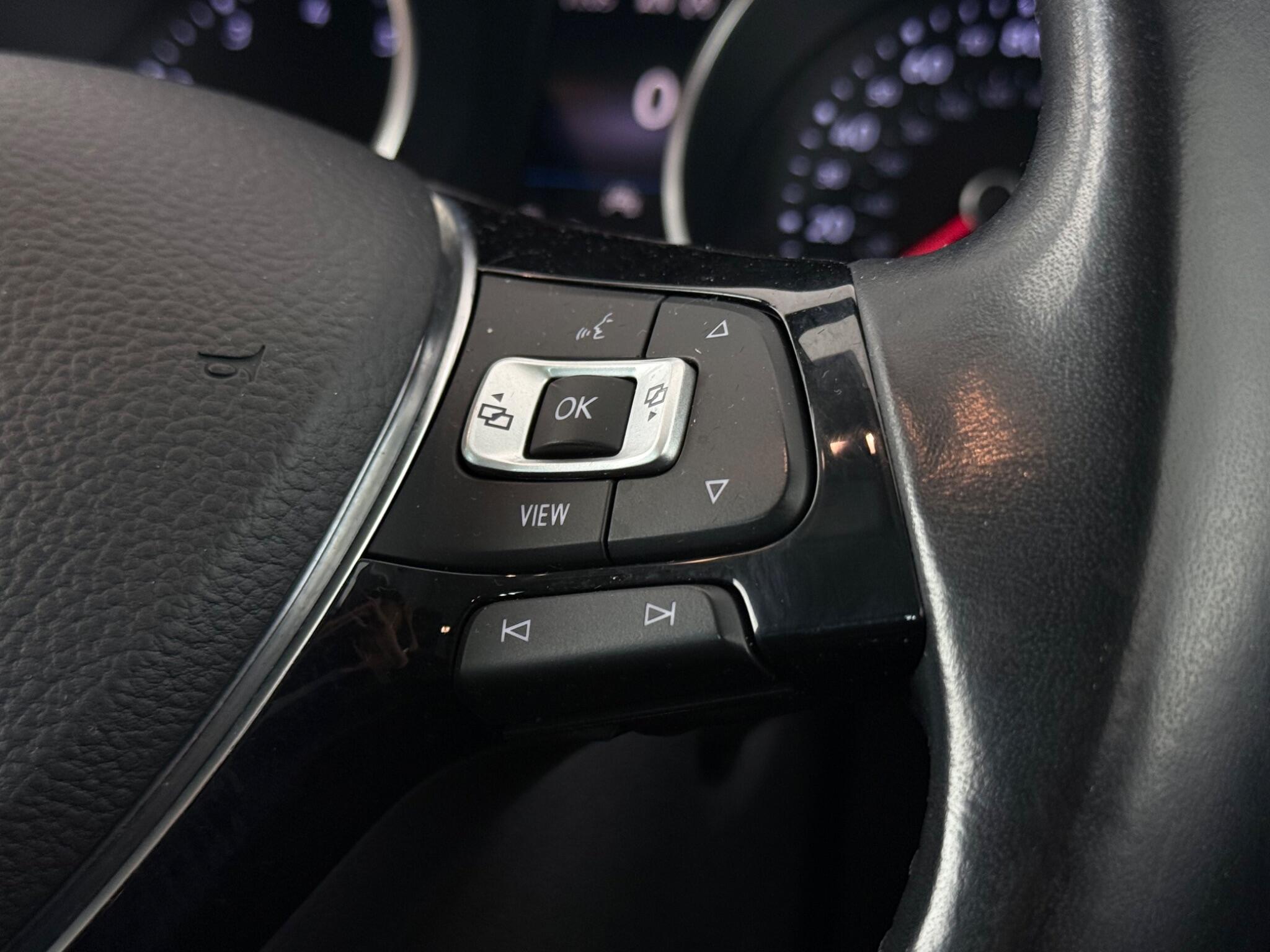 Volkswagen Tiguan view 15