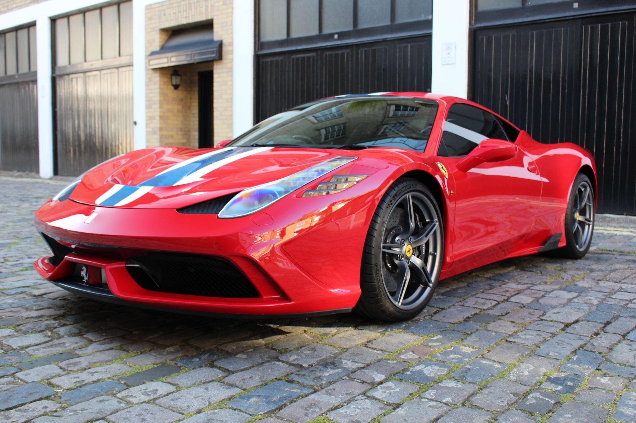 Ferrari 458 view 9