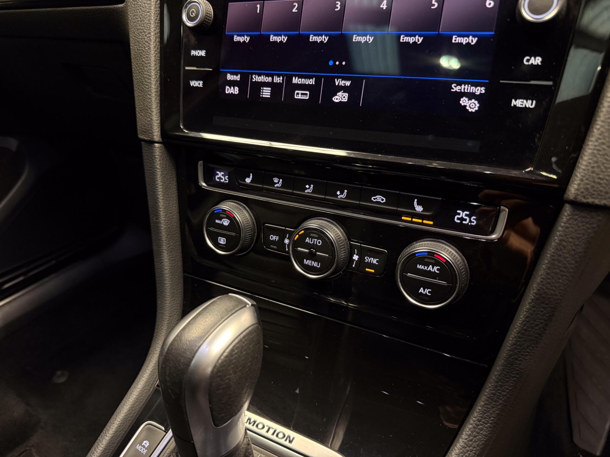 Volkswagen Golf view 39