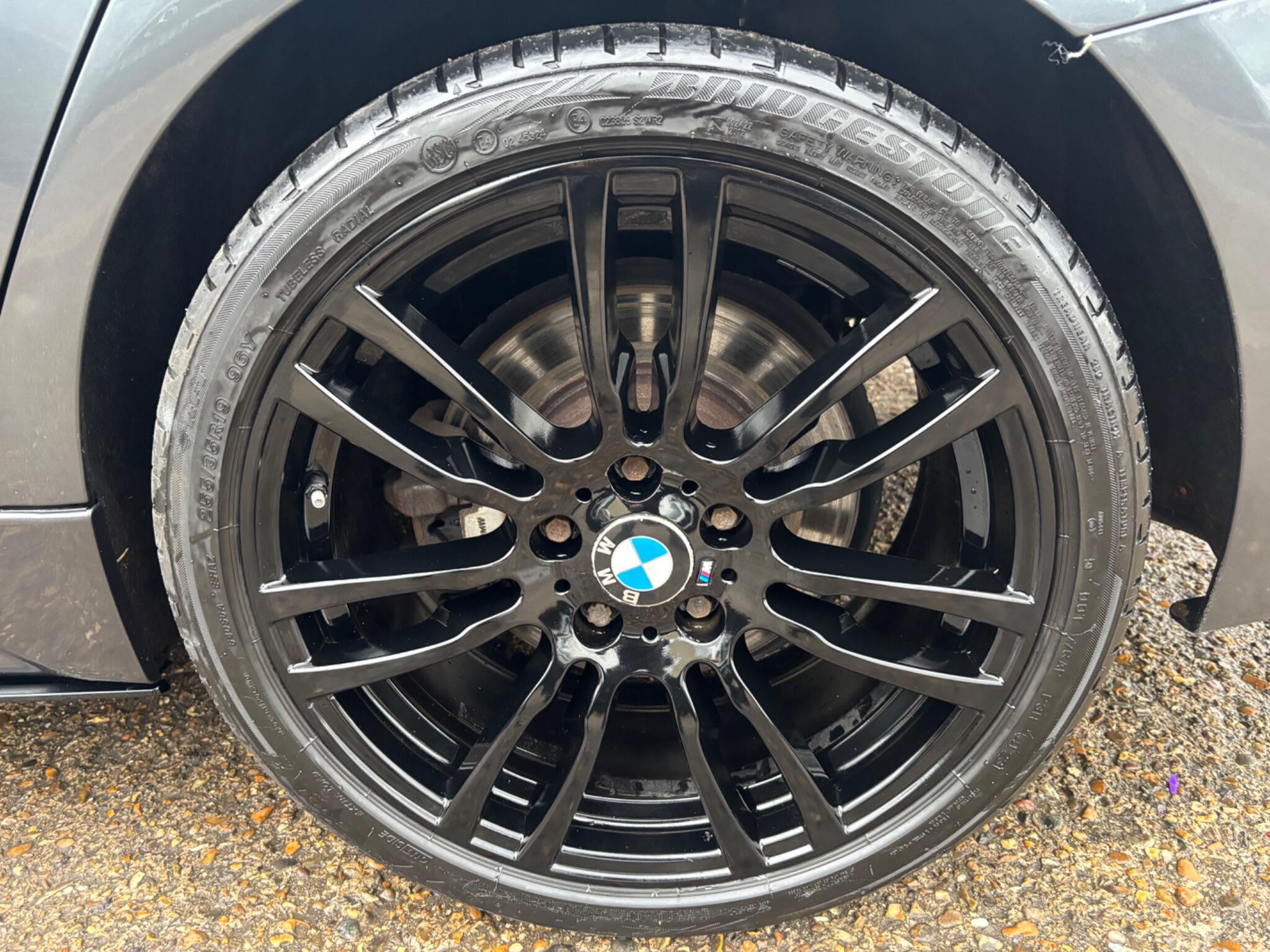 BMW 3 Series view 43