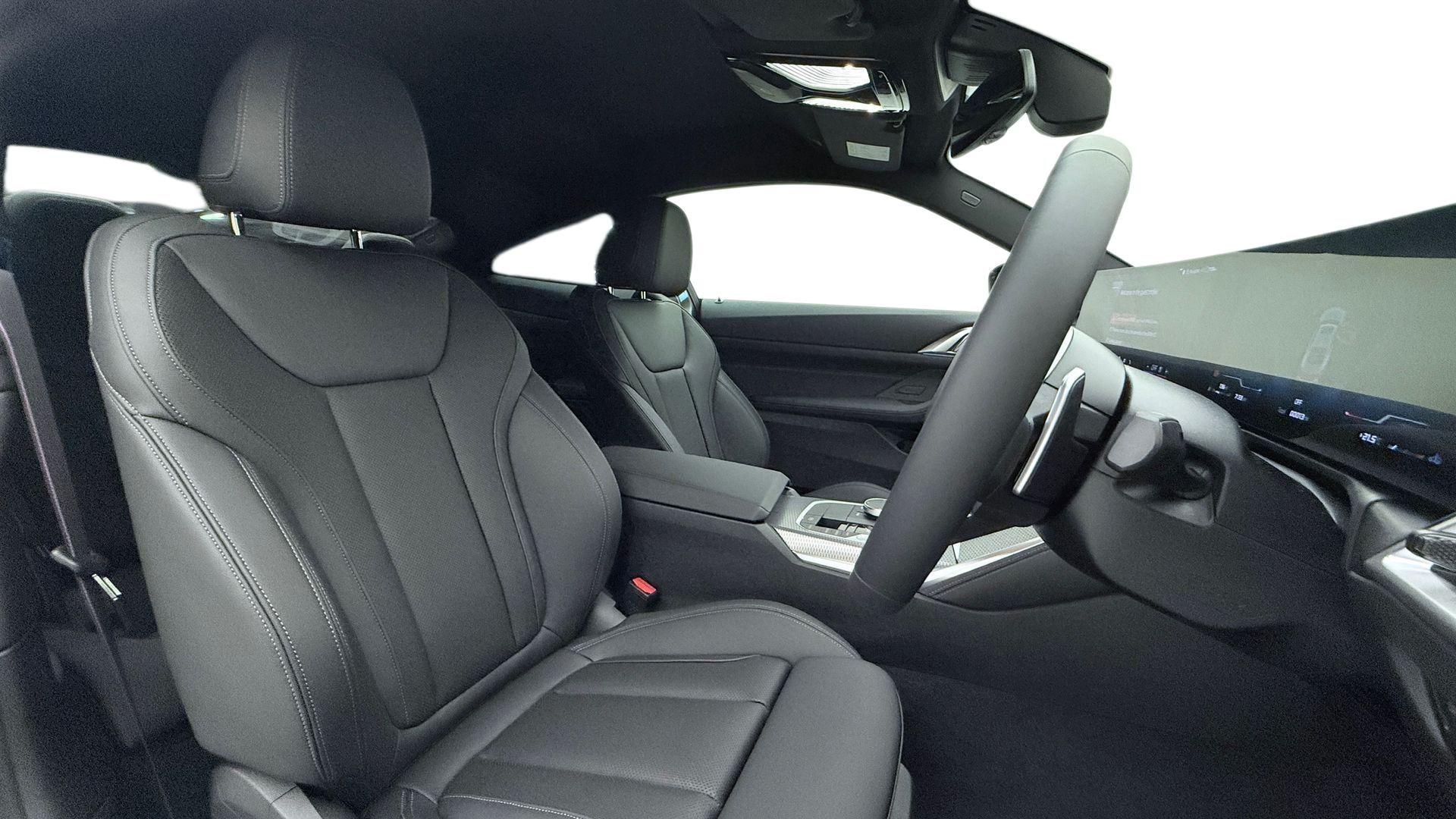 BMW 4 Series view 11