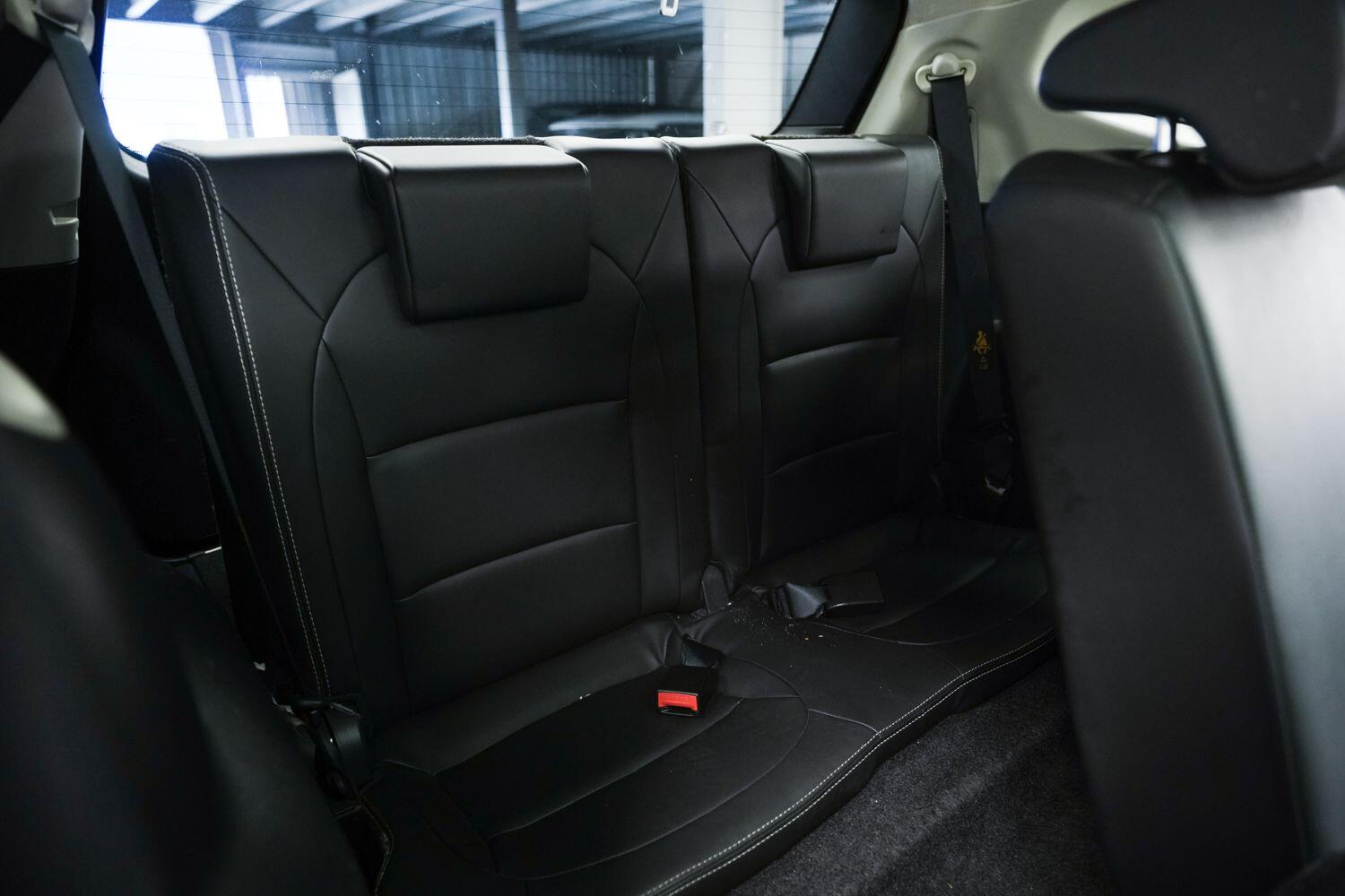 Nissan Qashqai+2 view 14