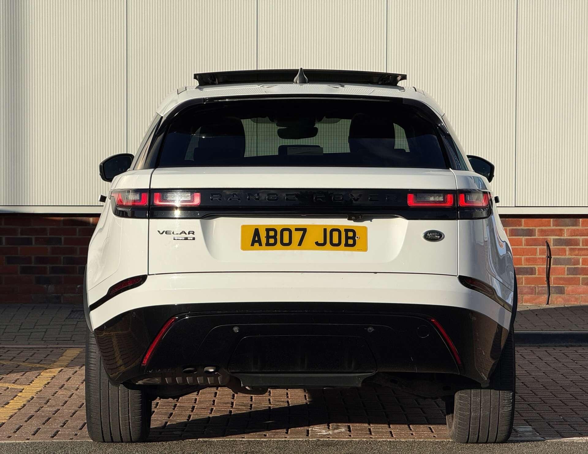 Land Rover Range Rover Velar view 5
