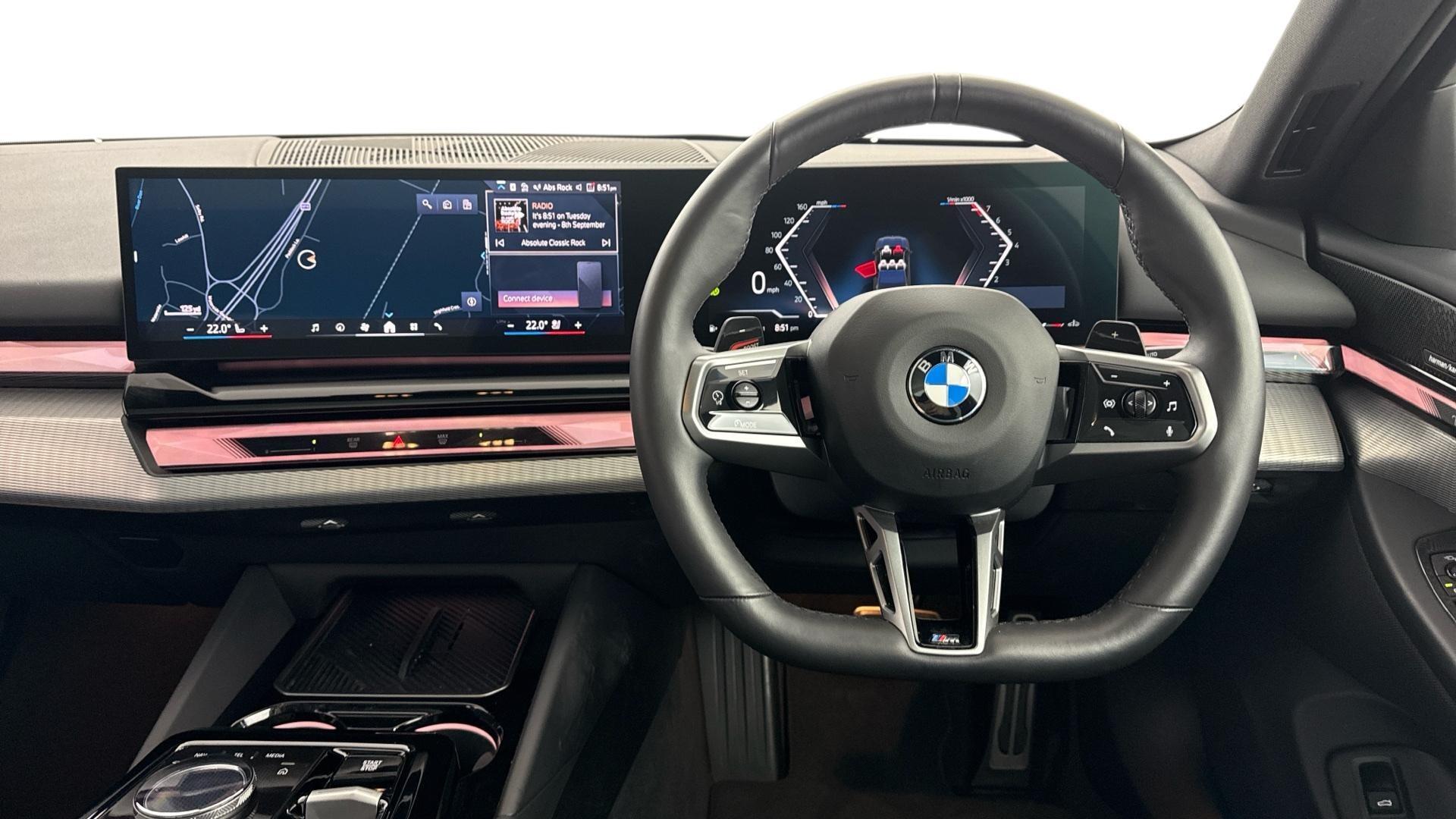 BMW 5 Series view 5