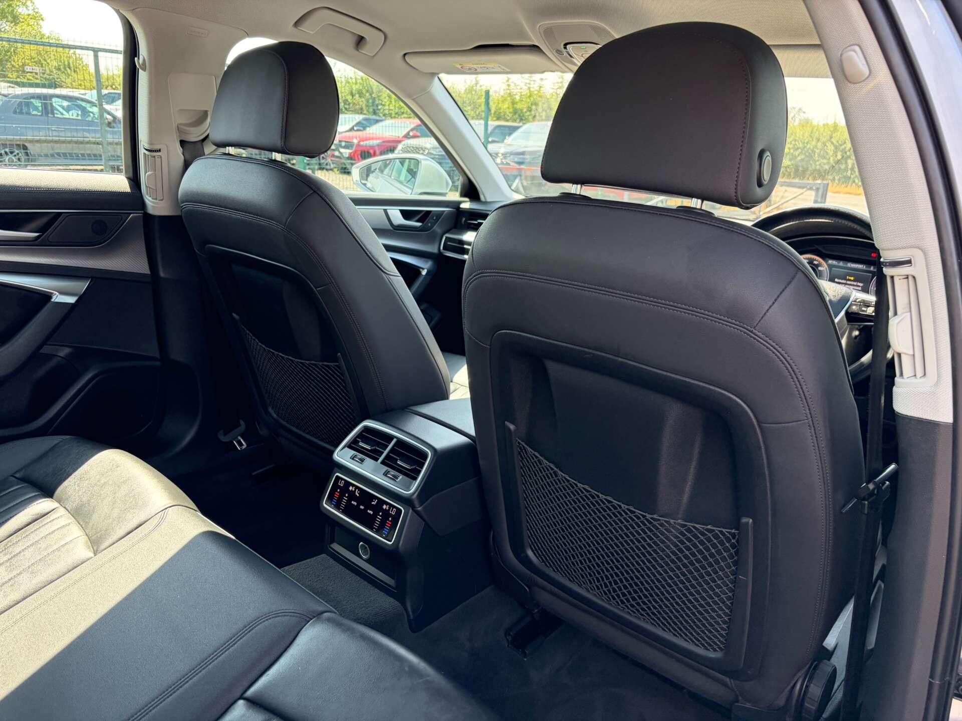 Audi A6 Saloon view 27