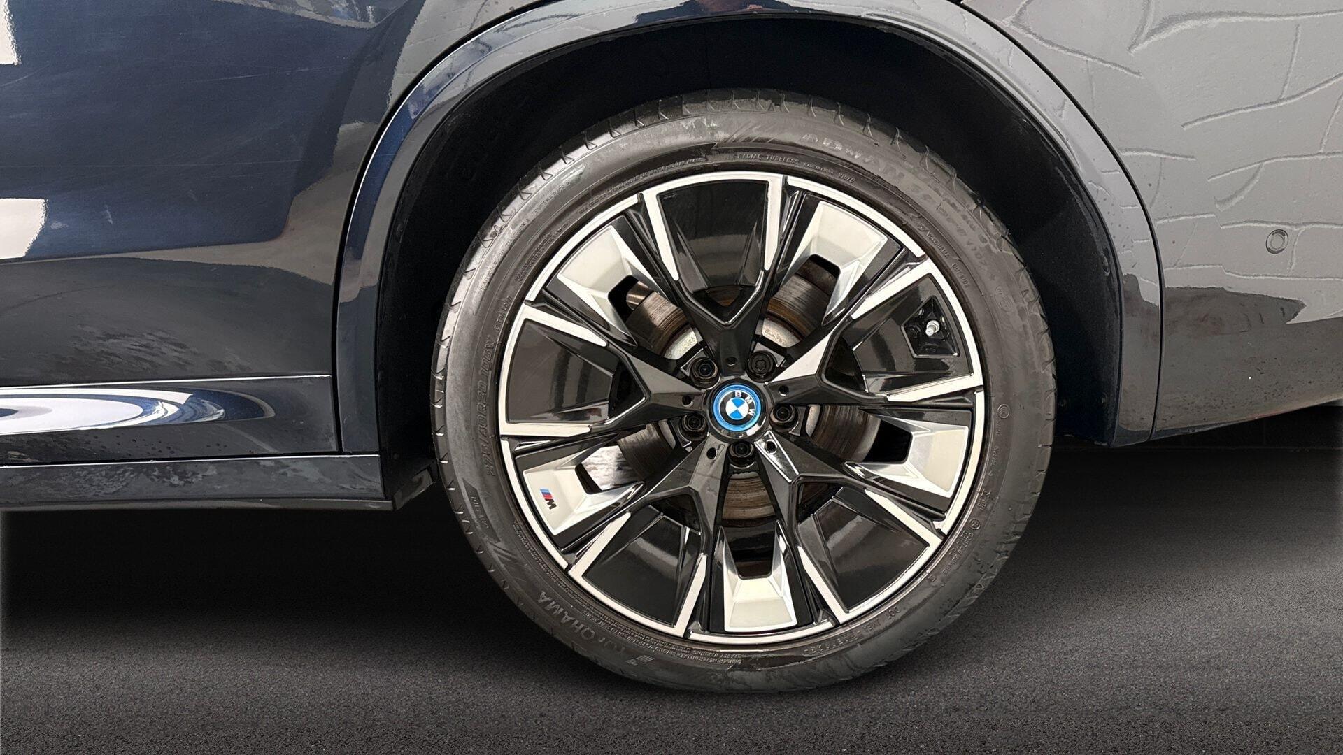 BMW Ix3 view 14