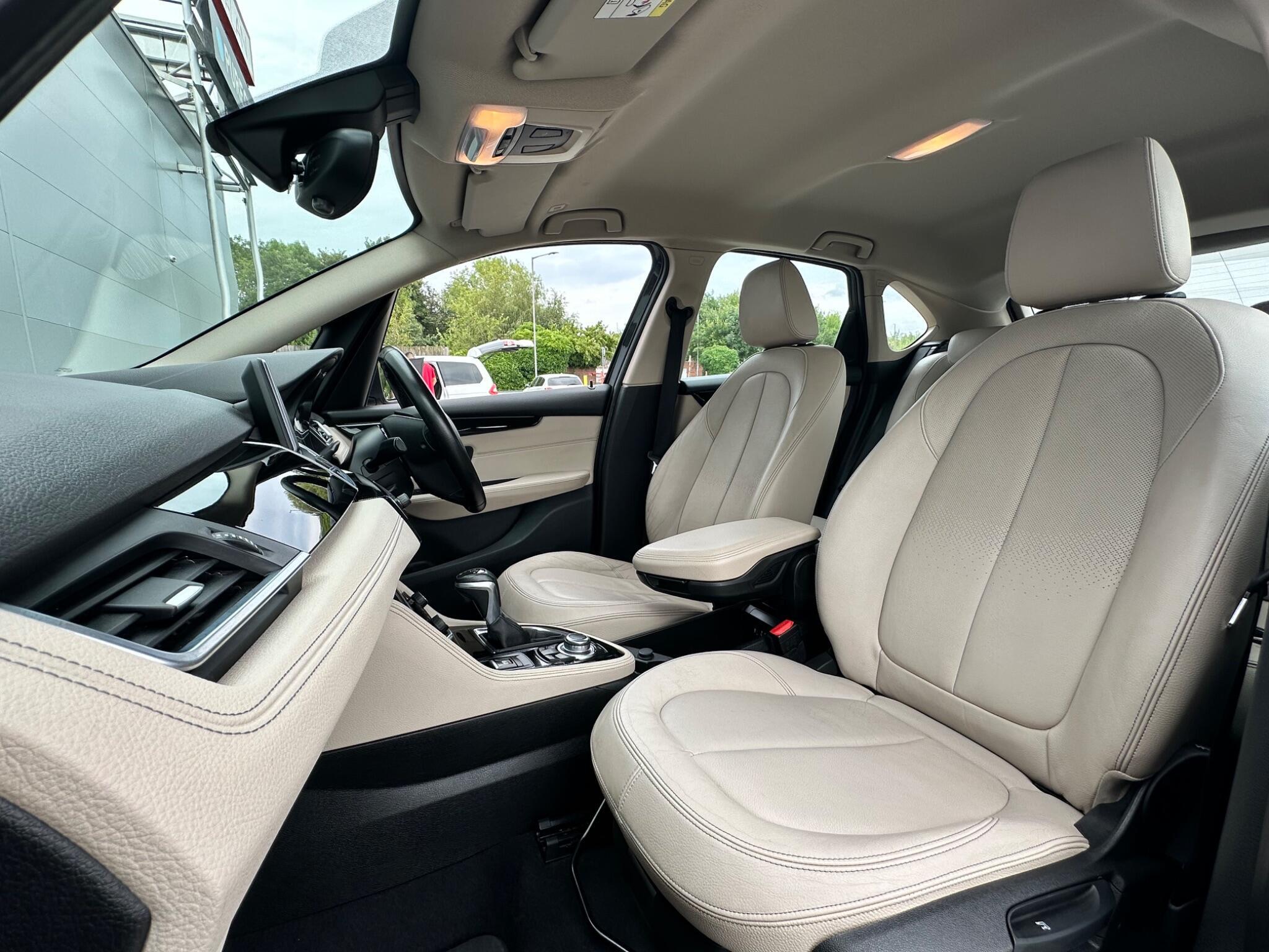 BMW 2 Series view 35