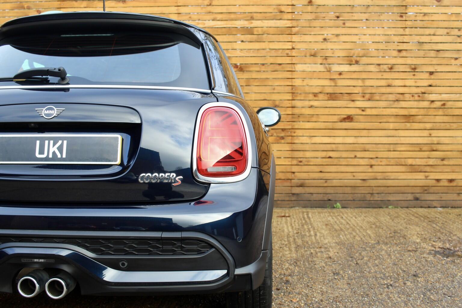 Mini Hatch view 39