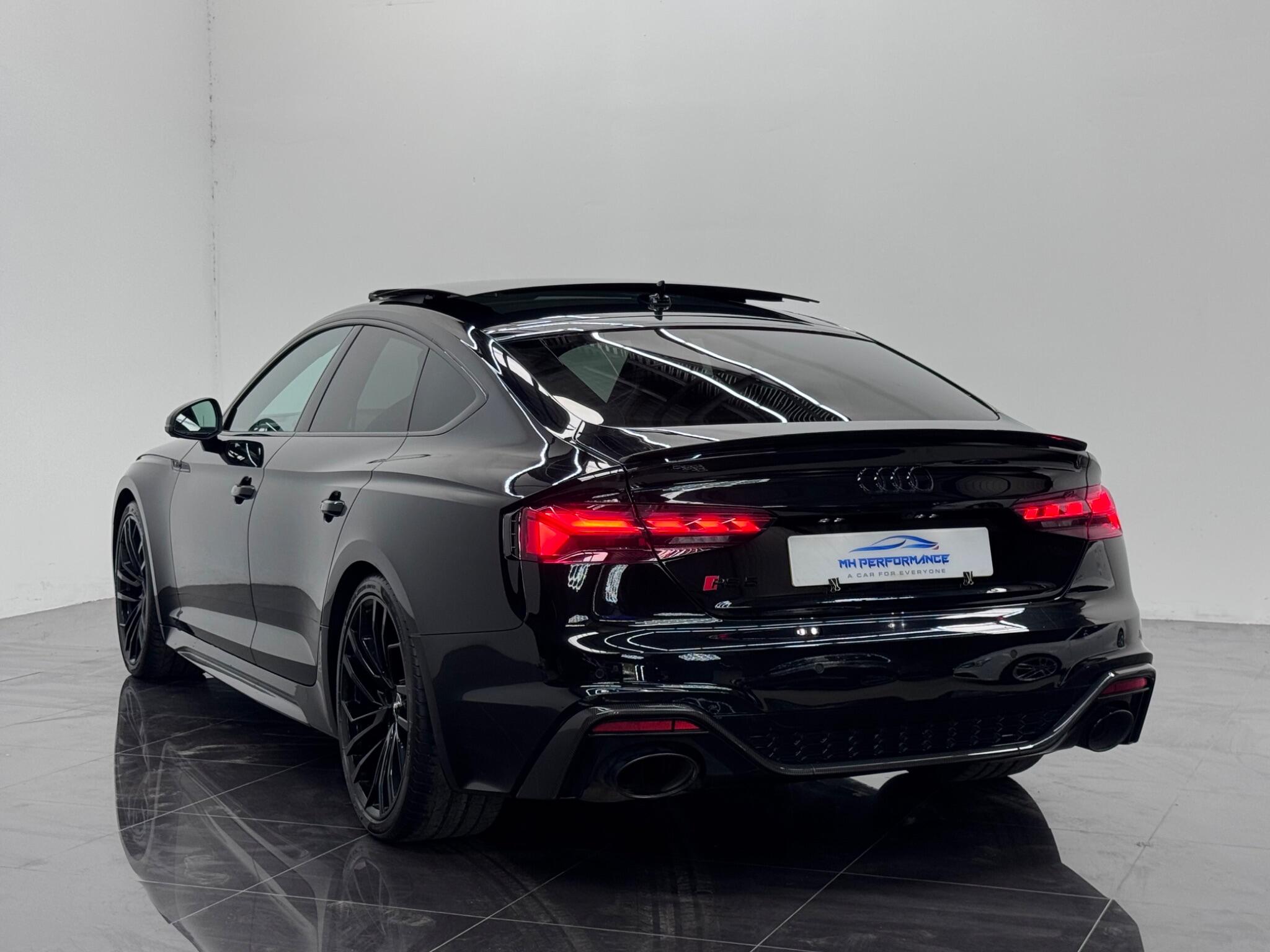 Audi RS5 view 7