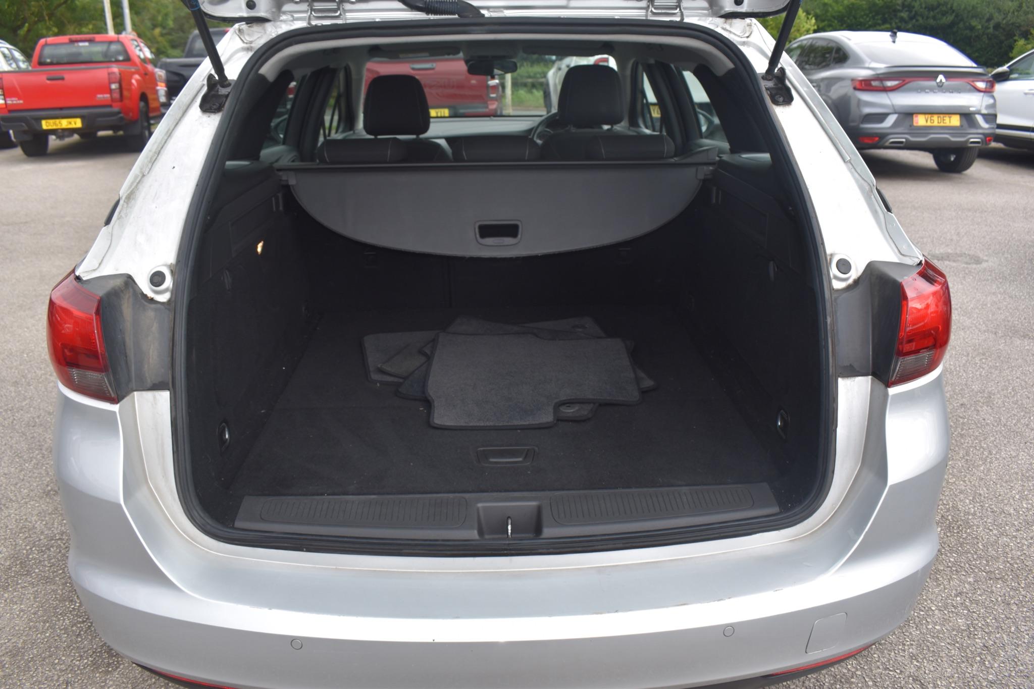Astra - 1.2 Turbo Business Edition Nav Sports Tourer Euro 6 (s/s) 5dr - Image 7