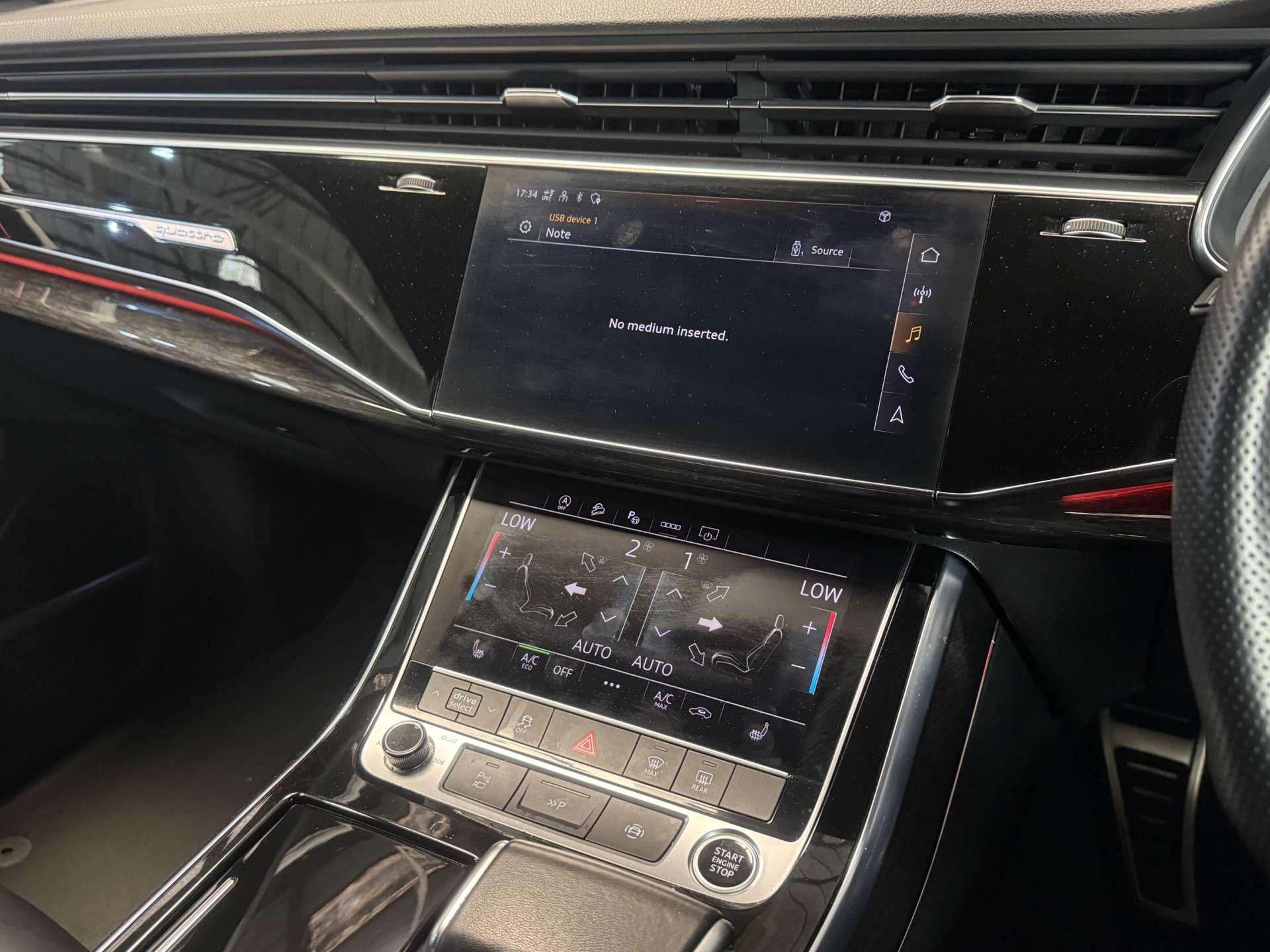 Audi Q7 view 27