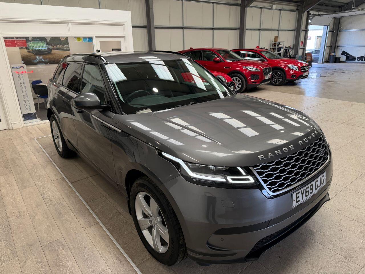 Land Rover Range Rover Velar view 4