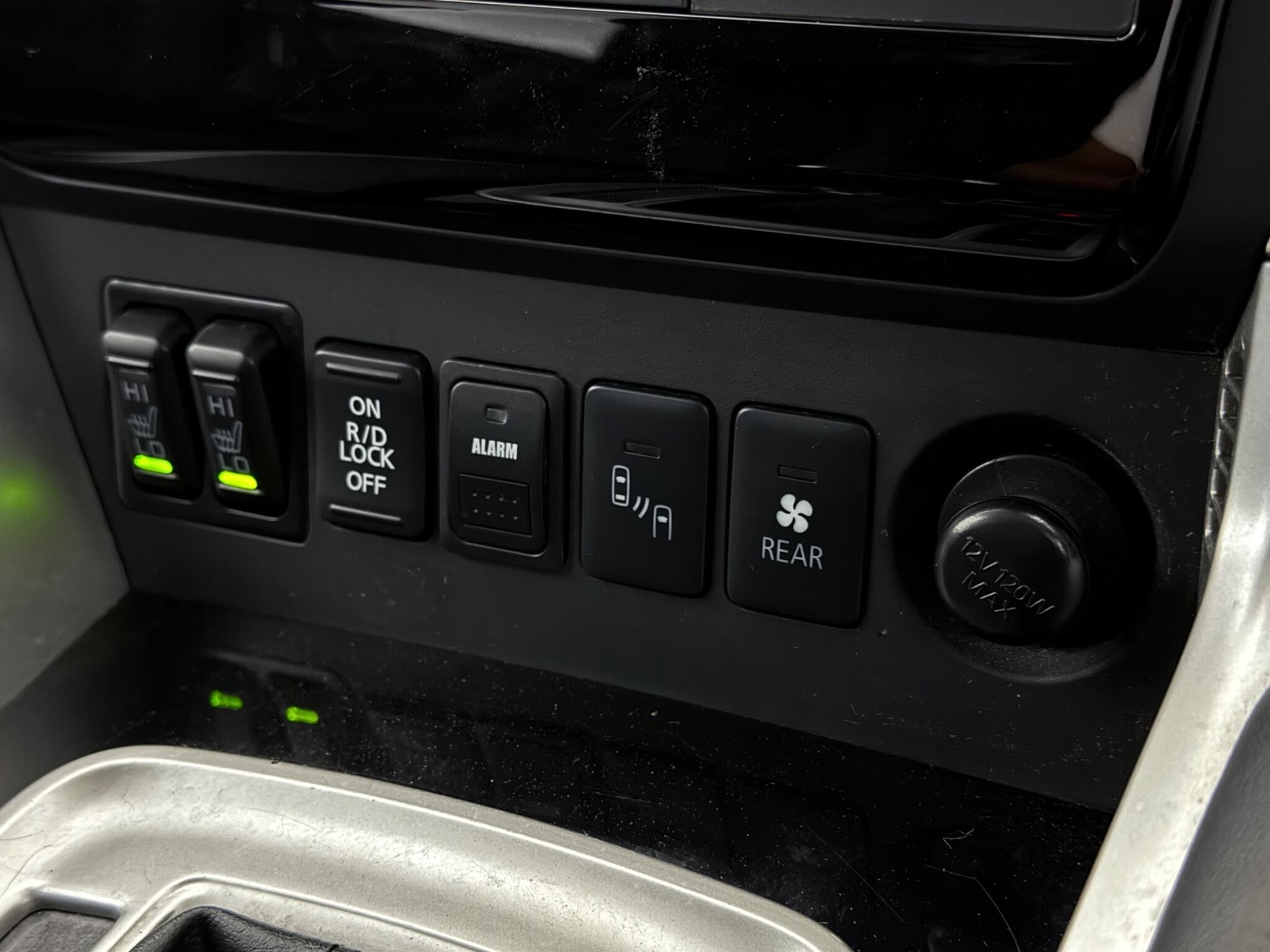 Mitsubishi Shogun Sport view 26