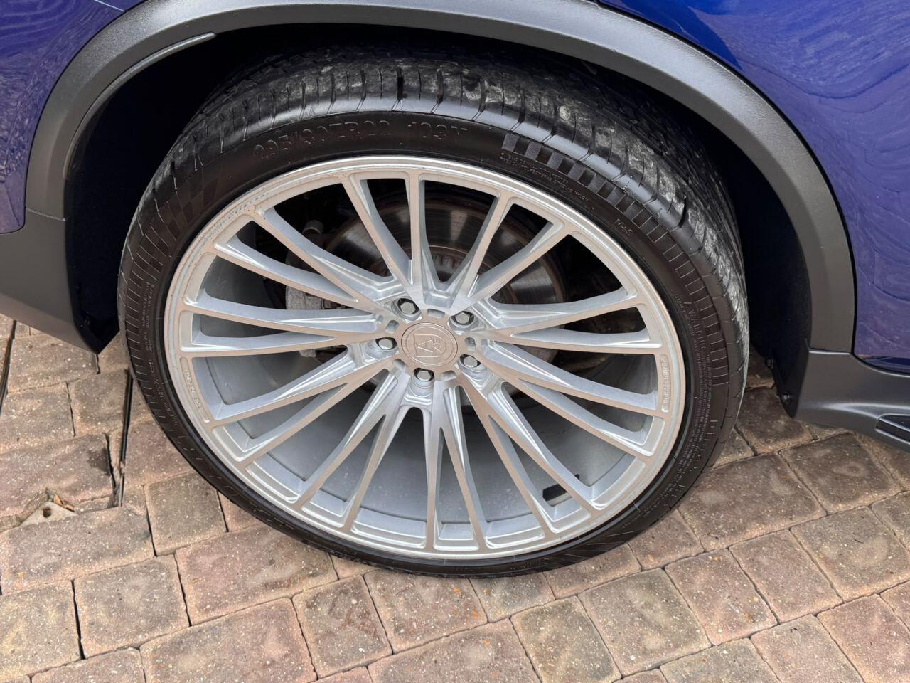 Mercedes-Benz GLC view 19