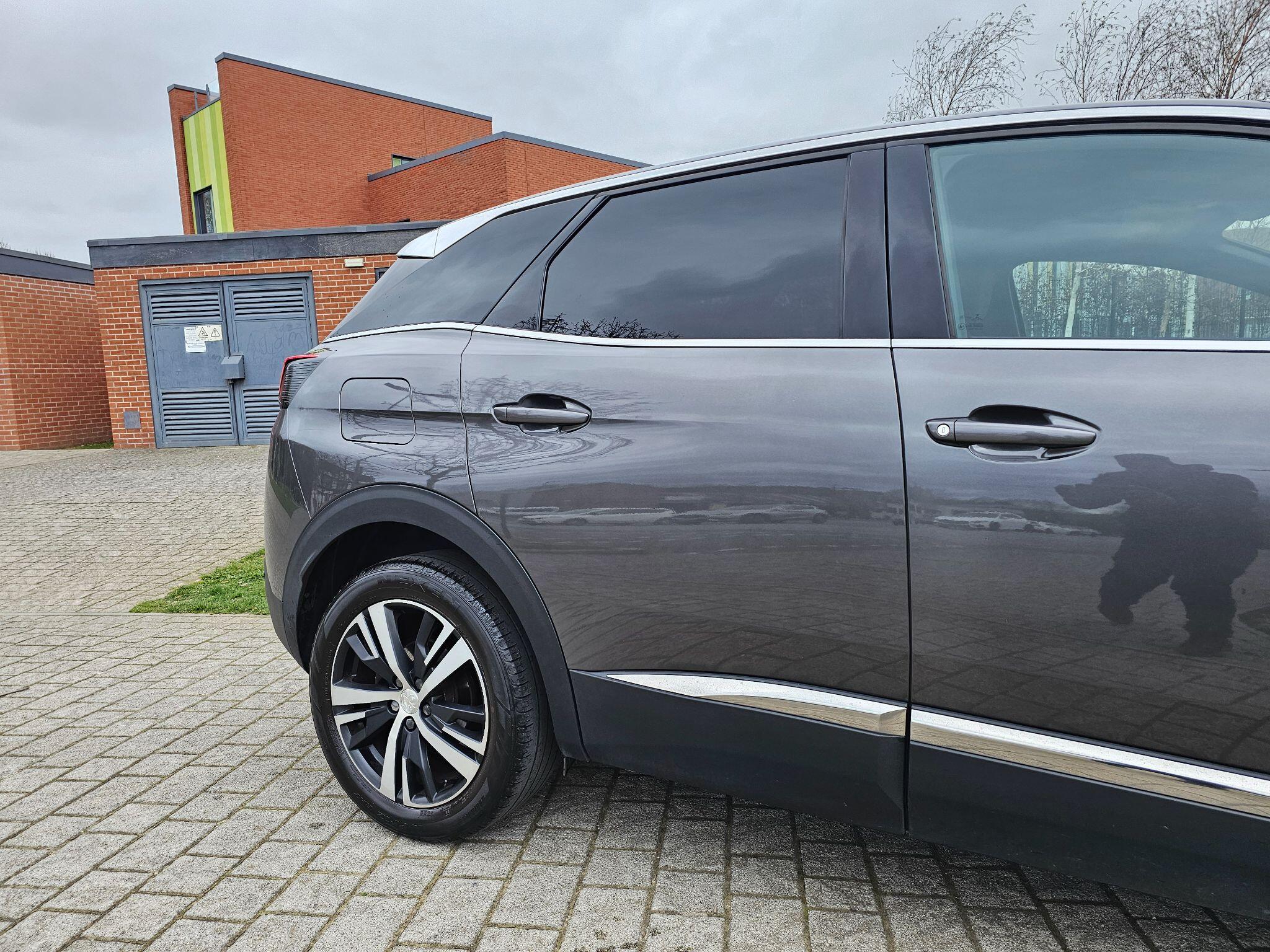 Peugeot 3008 view 7