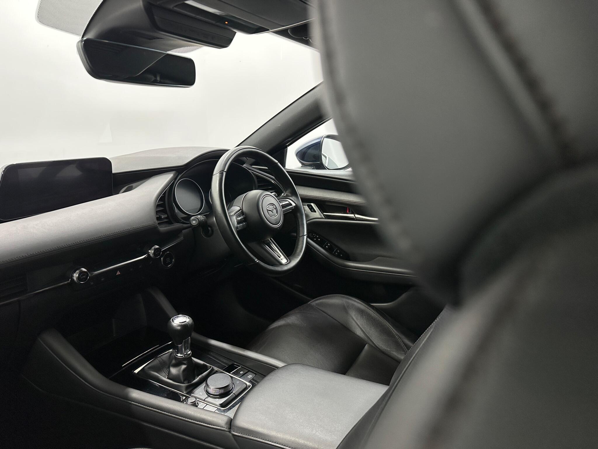Mazda Mazda3 view 30