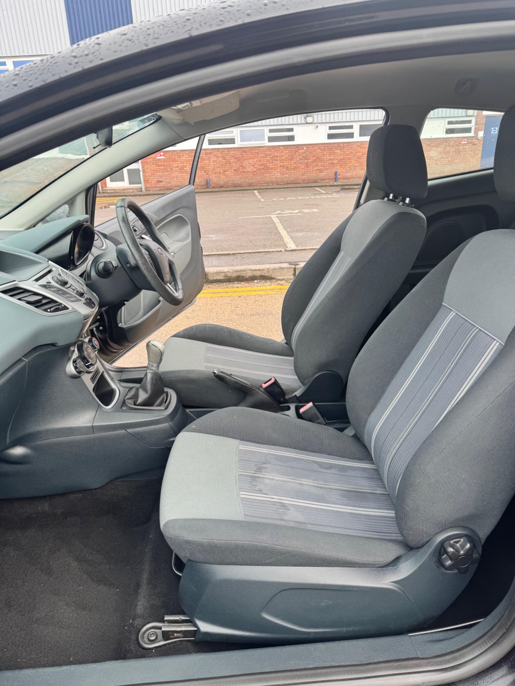 Ford Fiesta view 41