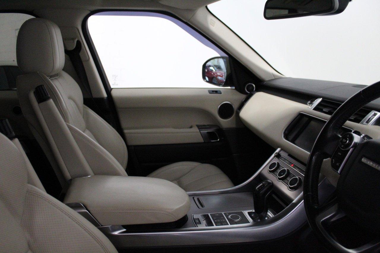 Land Rover Range Rover Sport view 29