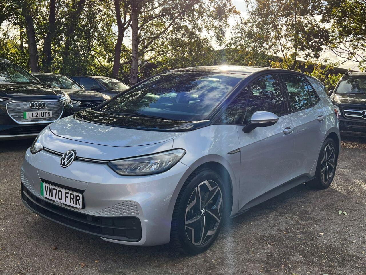 Volkswagen ID.3 view 3