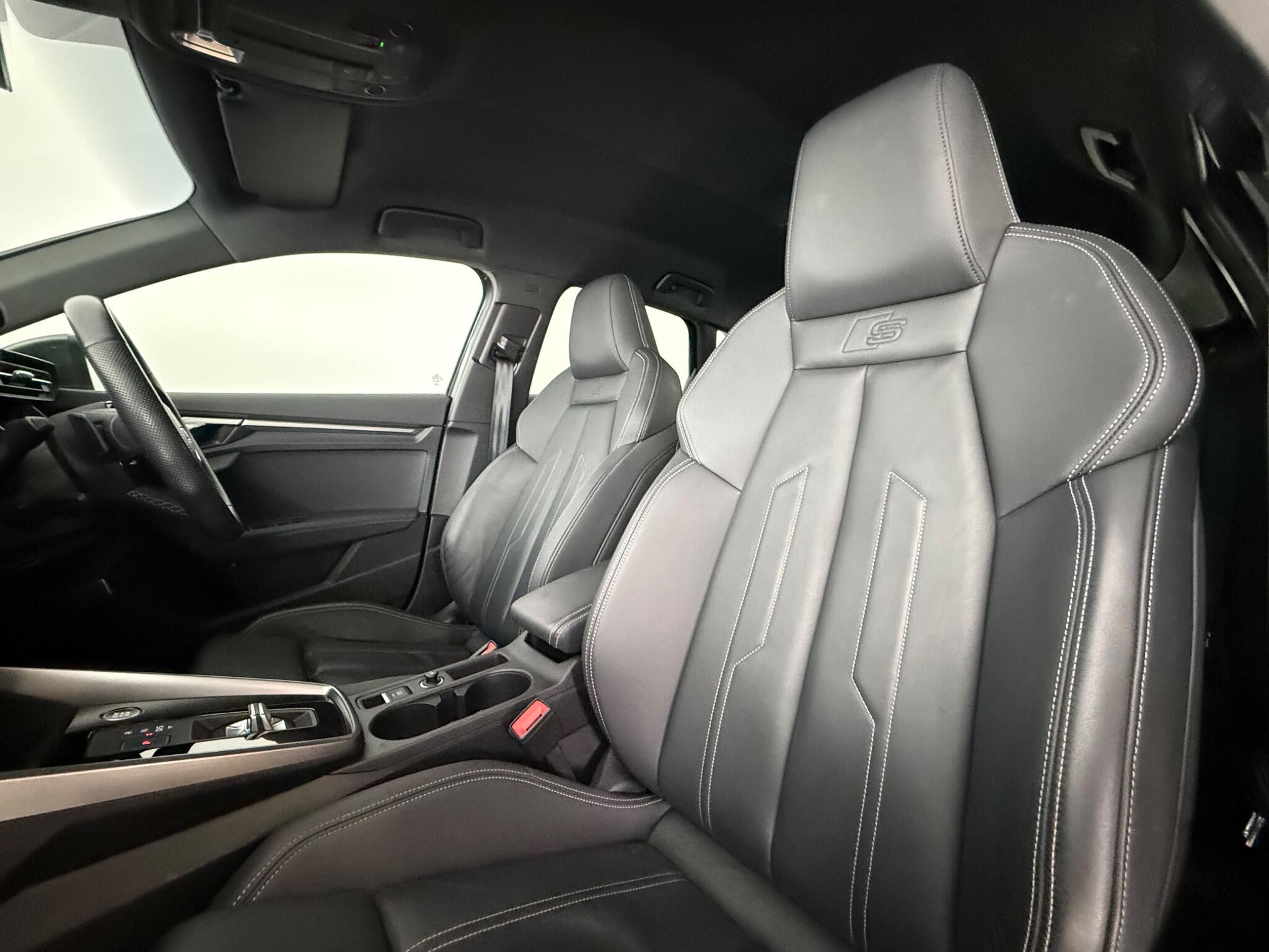 Audi A3 view 34