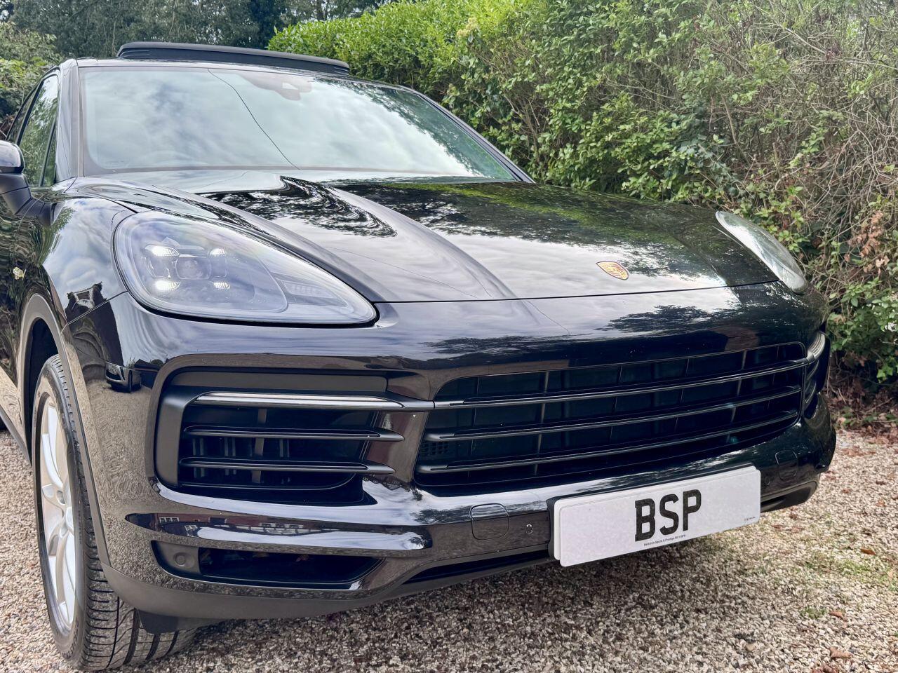 Porsche Cayenne view 43